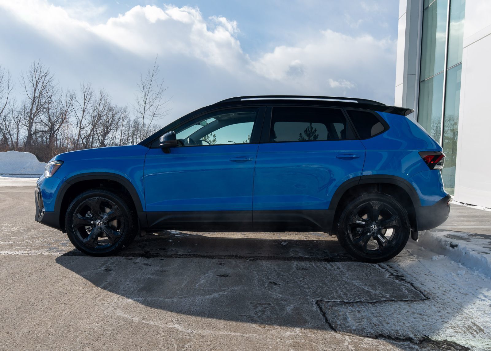 Photo 2026 Volkswagen Taos Comfortline Black Edition 4MOTION #8