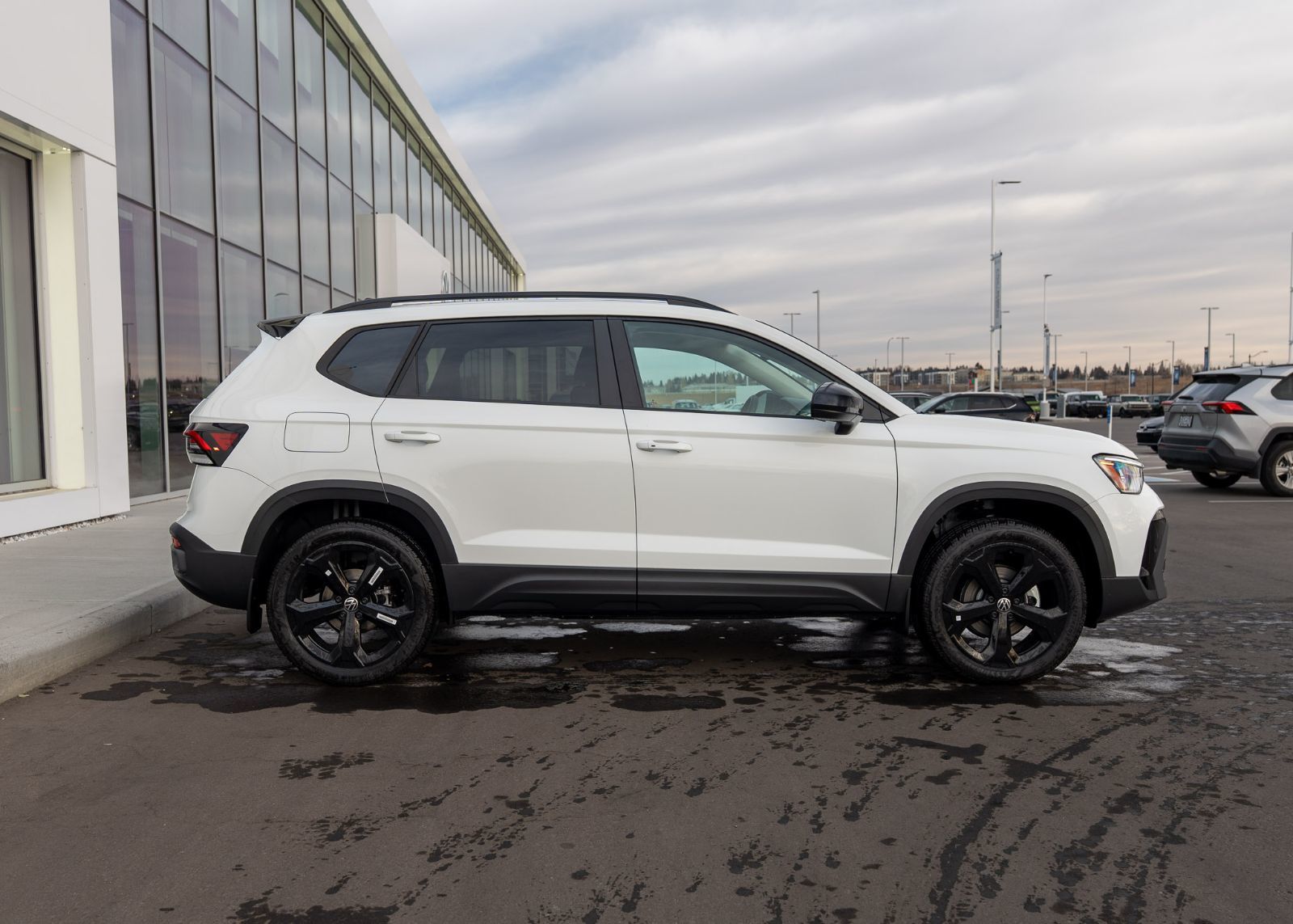 Photo 2026 Volkswagen Taos Comfortline Black Edition 4MOTION #4