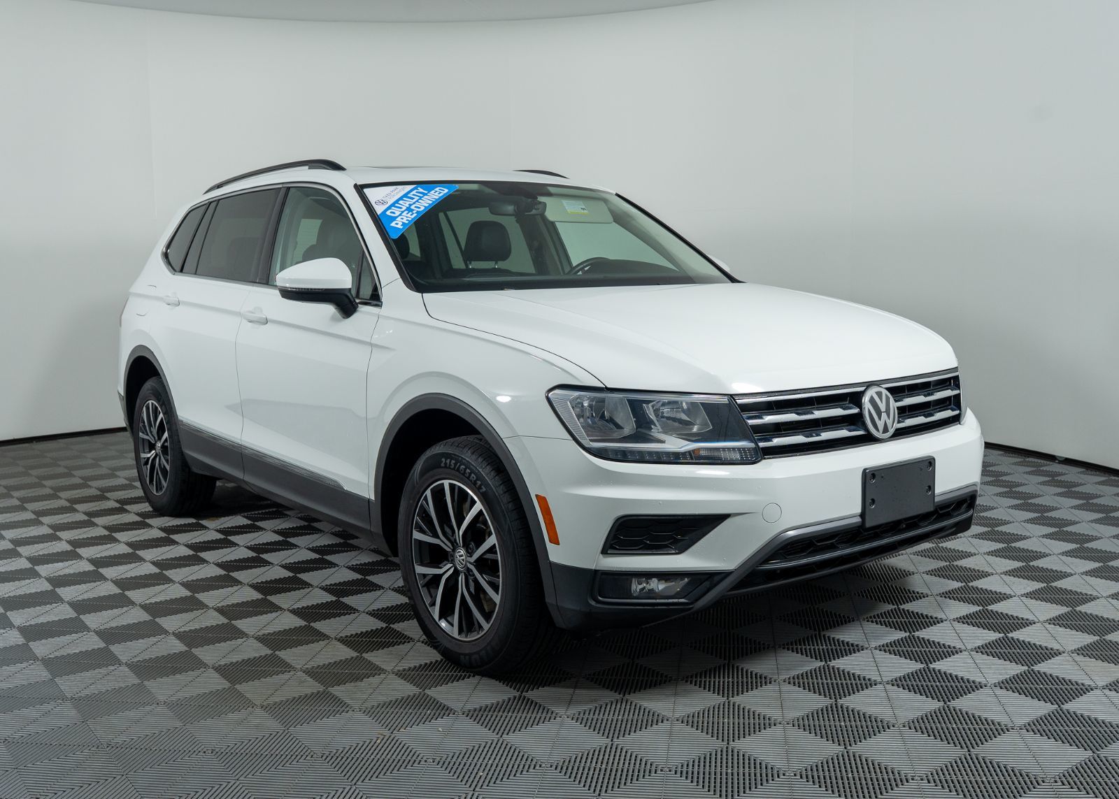 Photo 2021 Volkswagen Tiguan Comfortline #3