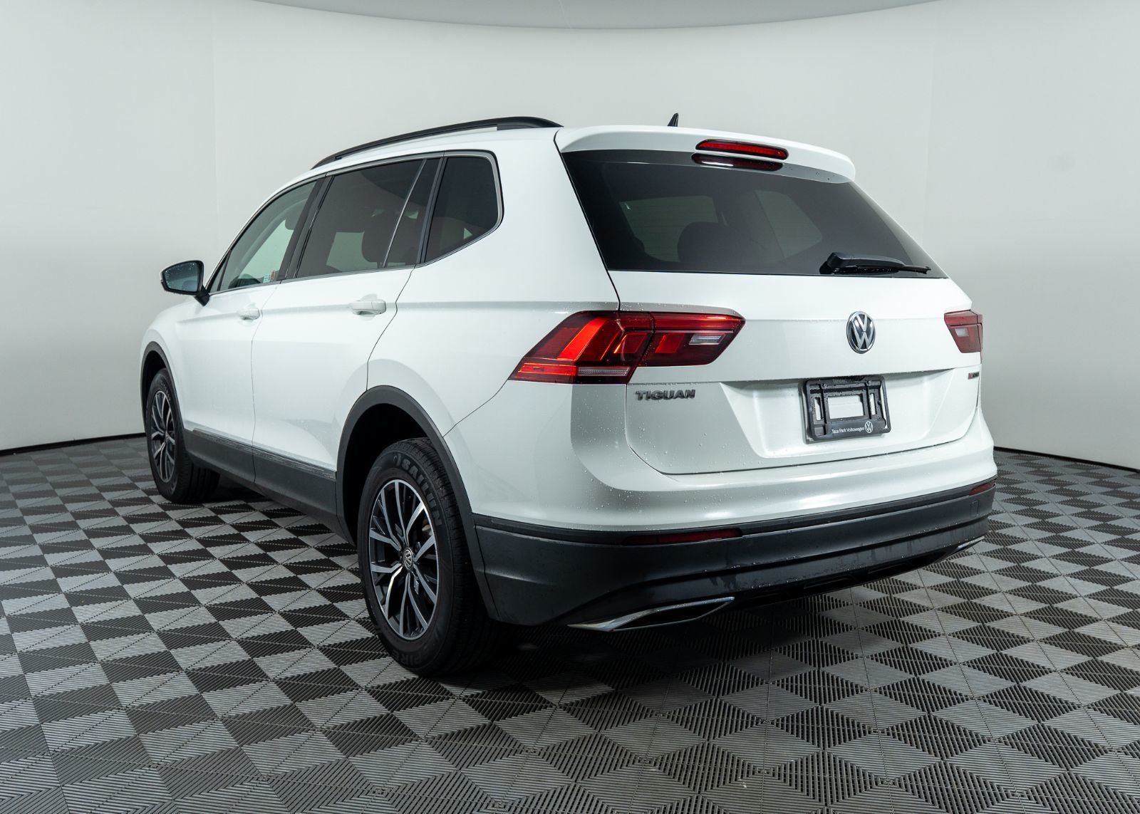 Photo 2021 Volkswagen Tiguan Comfortline #6
