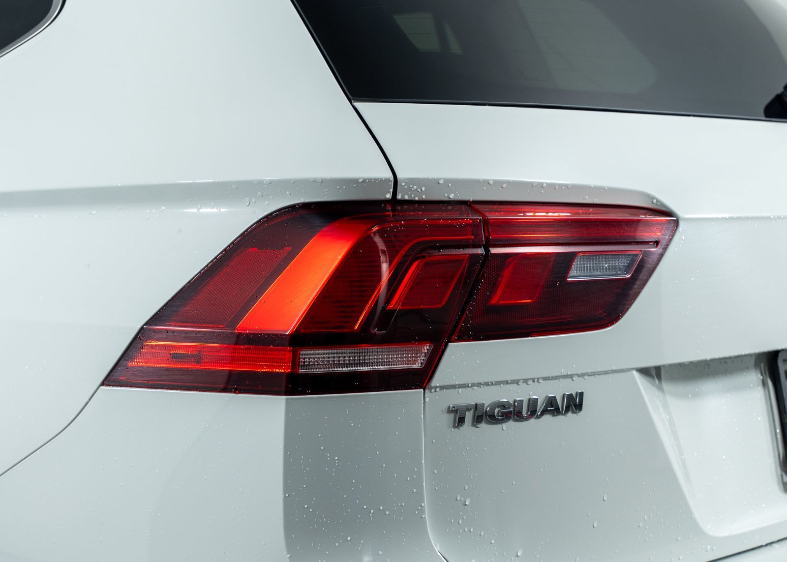 Photo 2021 Volkswagen Tiguan Comfortline #7