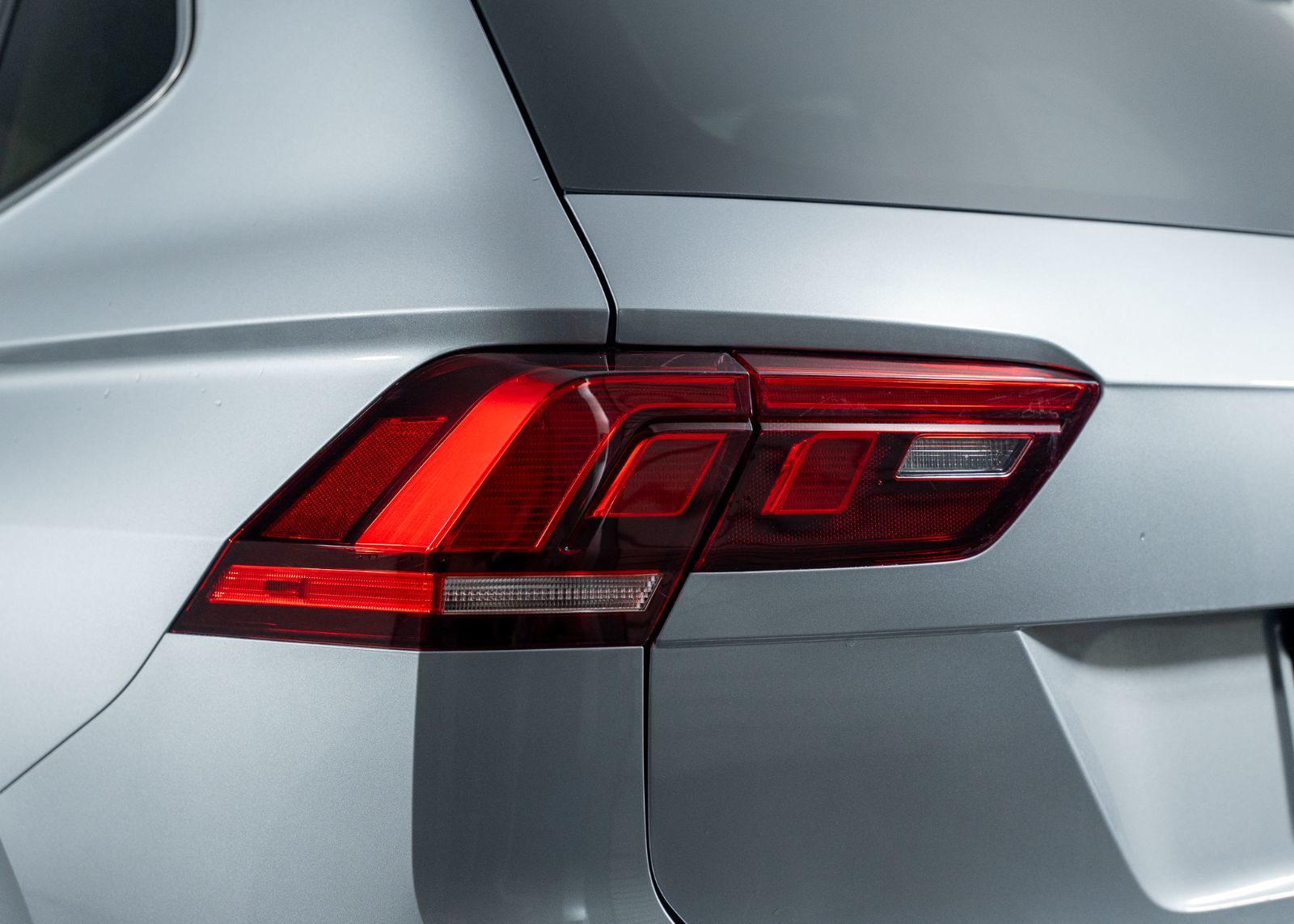 Photo 2023 Volkswagen Tiguan Comfortline #5