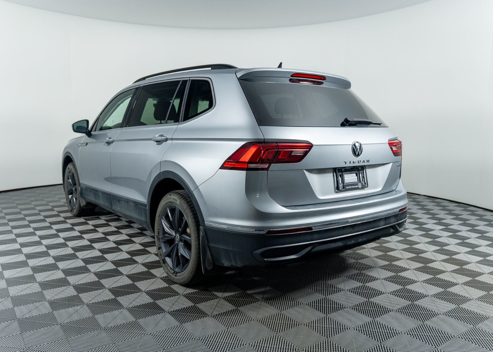 Photo 2023 Volkswagen Tiguan Comfortline #4