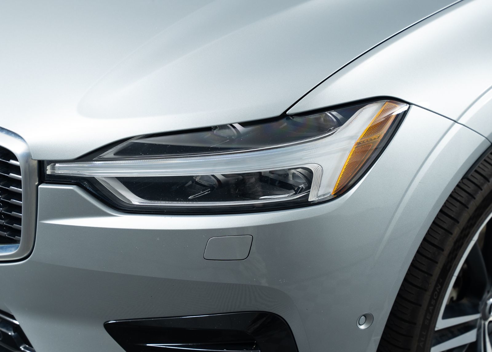 Photo 2019 Volvo XC60 R-Design #8
