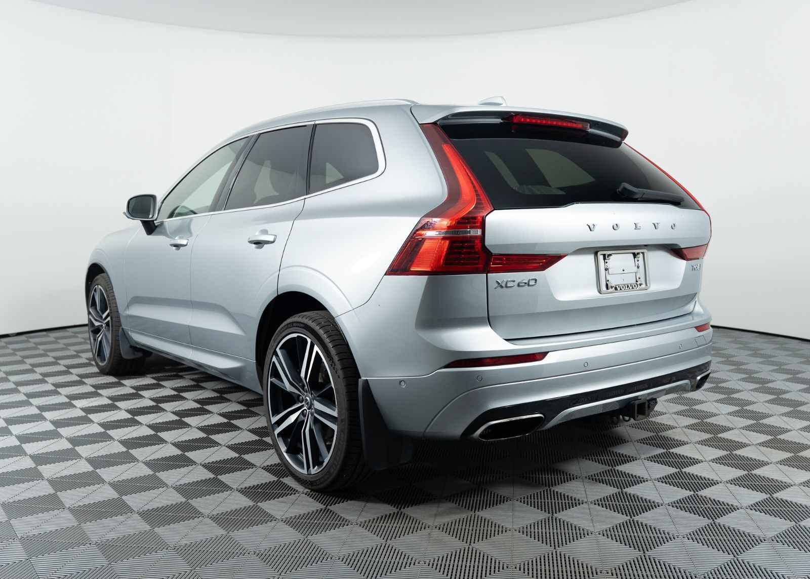 Photo 2019 Volvo XC60 R-Design #4
