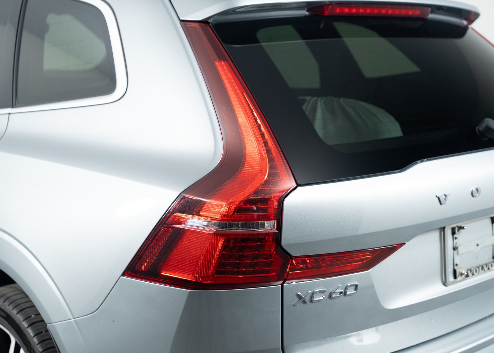 Photo 2019 Volvo XC60 R-Design #5