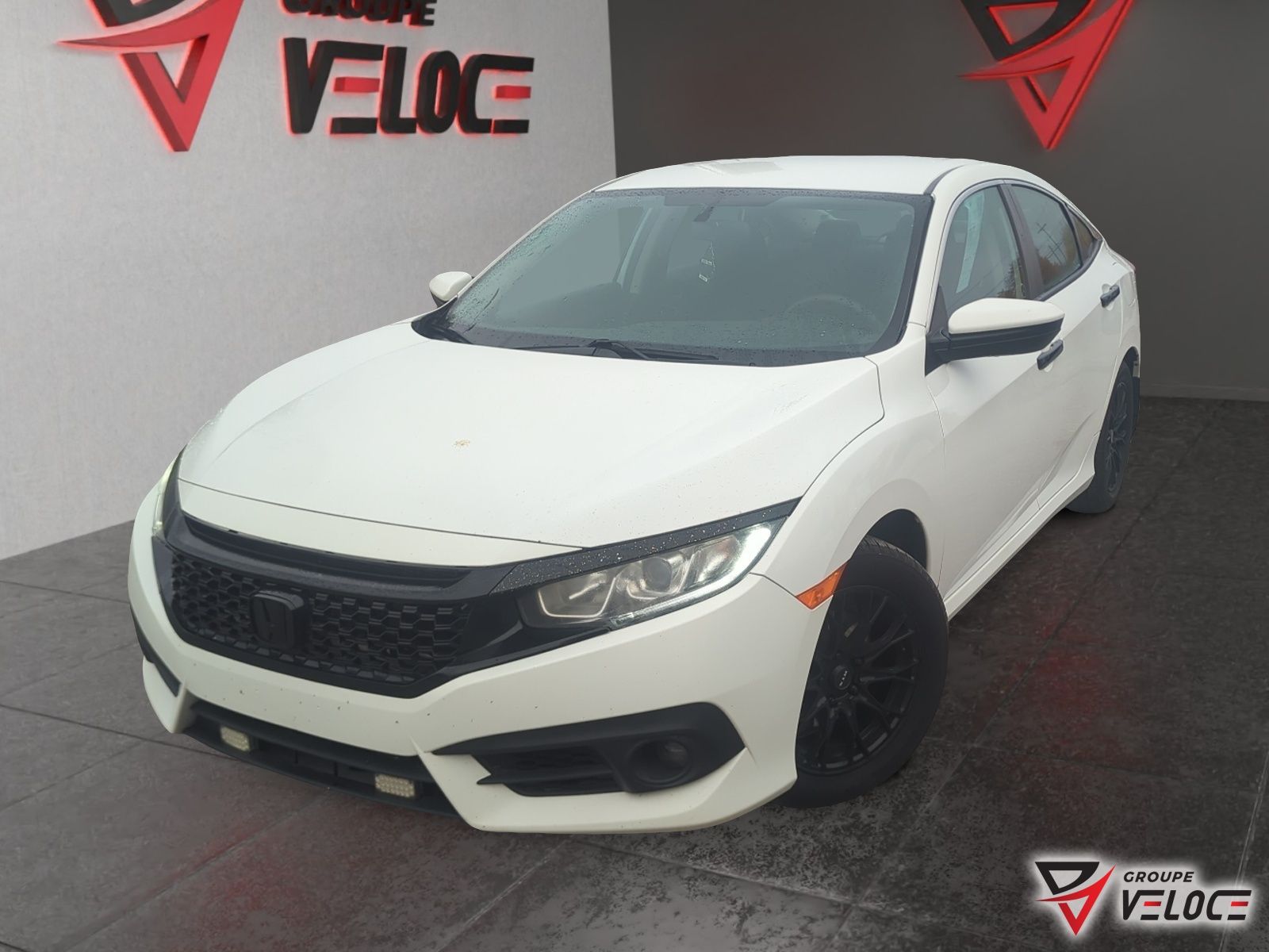 2017 Honda Civic LX**SIEGES CHAUFFANTS, AUTOMATIQUE**