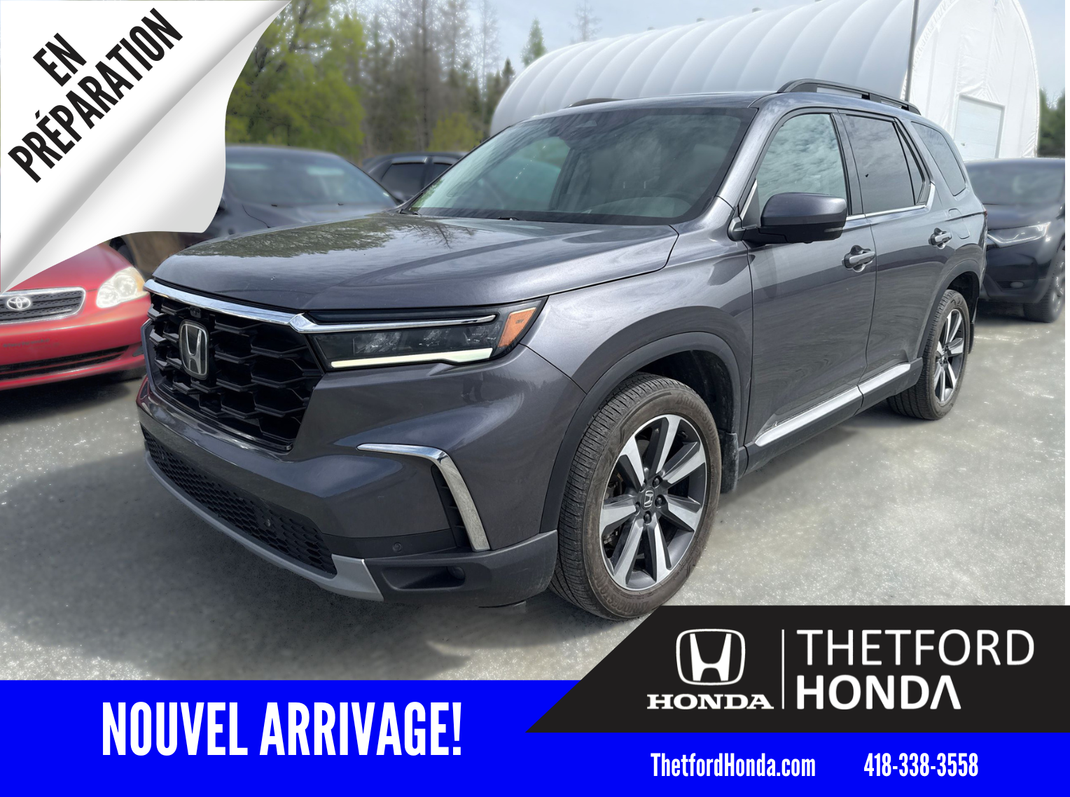 2023 Honda Pilot Touring AWD ** 8 PASSAGERS **TOIT OUVRANT PANORAMIQUE ** SIEGES CHAUFFANTS+ VENTILÉS ** AUDIO BOSE *