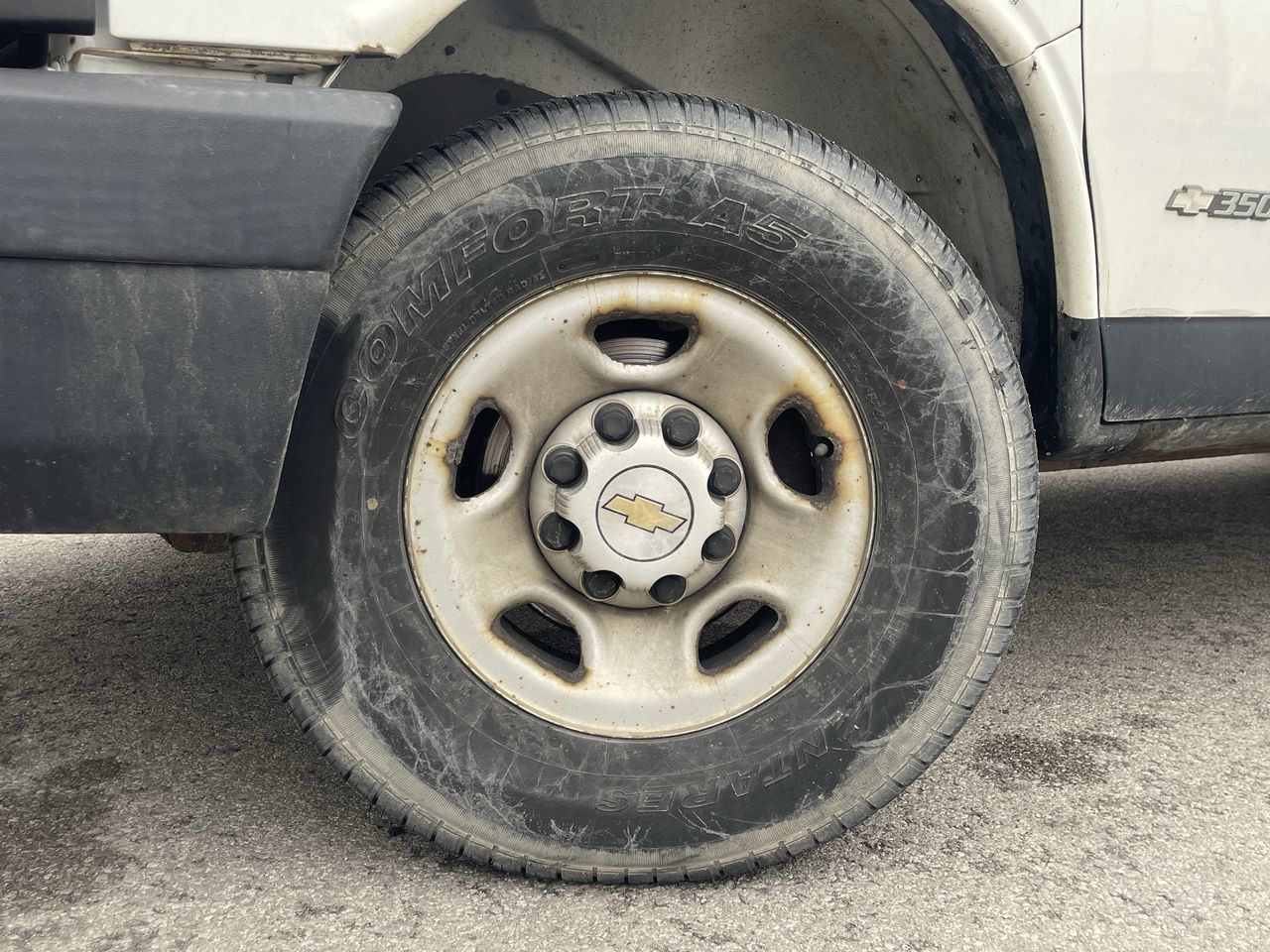 2004 Chevrolet Express 3500 in Toronto, Ontario