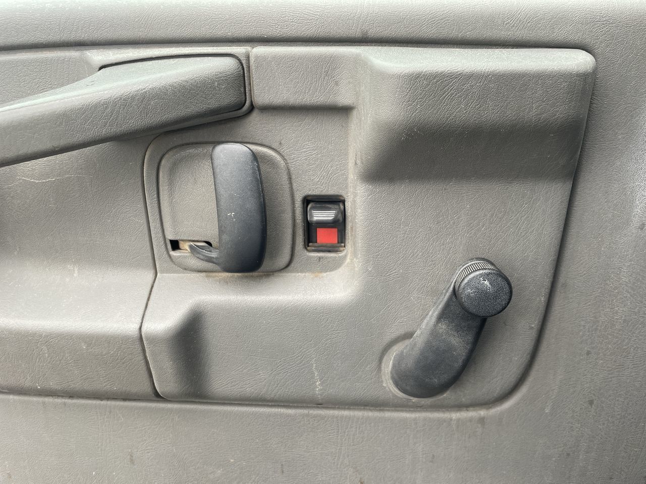 2004 Chevrolet Express 3500 in Toronto, Ontario