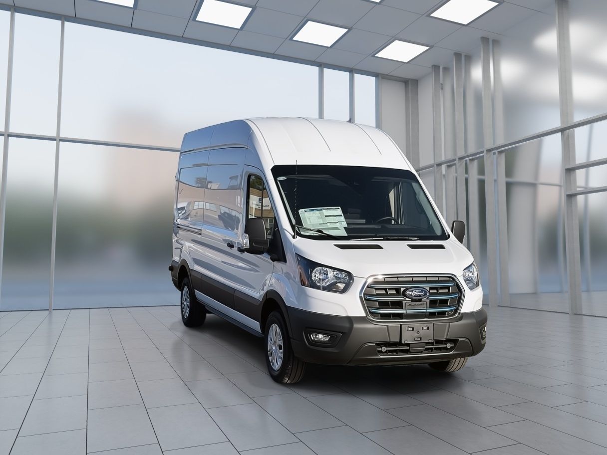 2023 Ford E-TRANSIT T350 in Toronto, Ontario