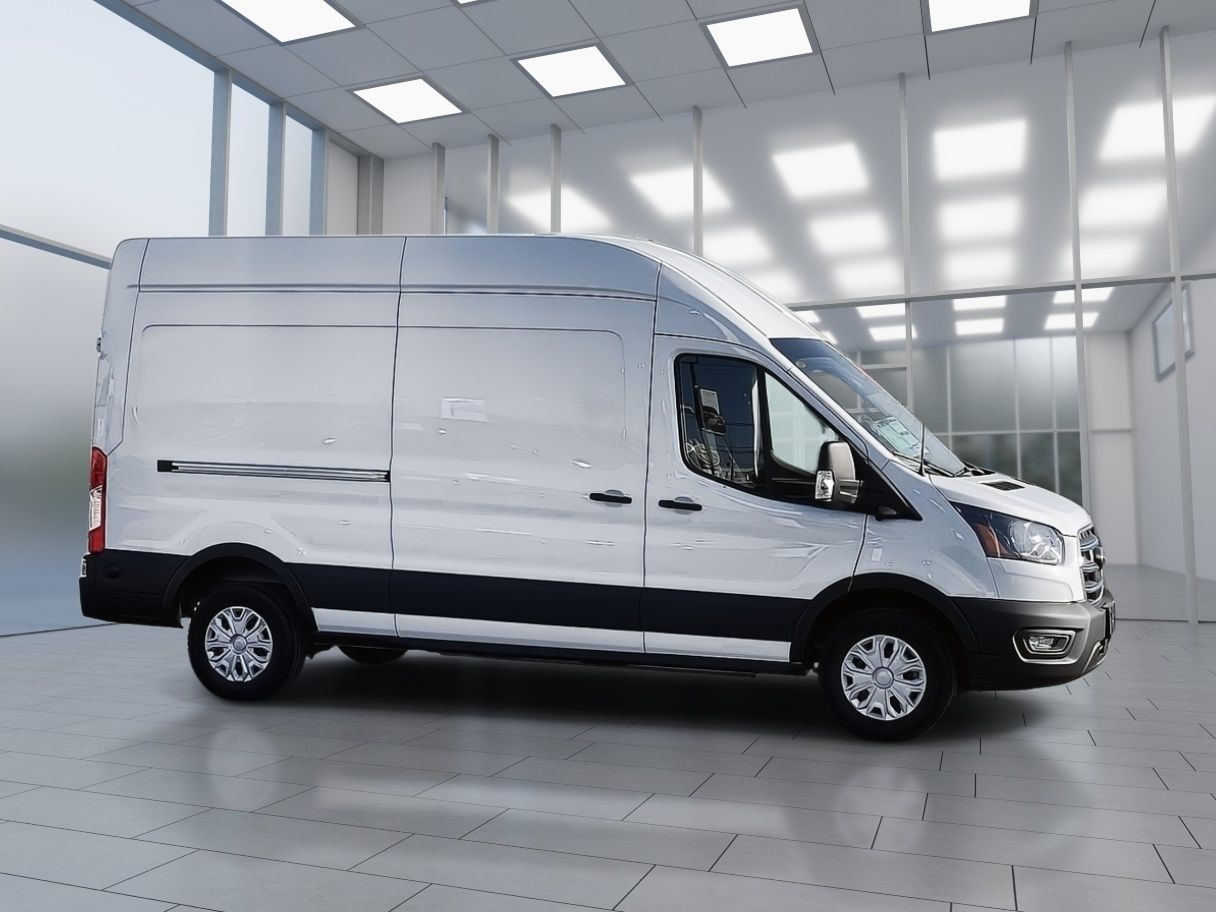 2023 Ford E-TRANSIT T350 in Toronto, Ontario