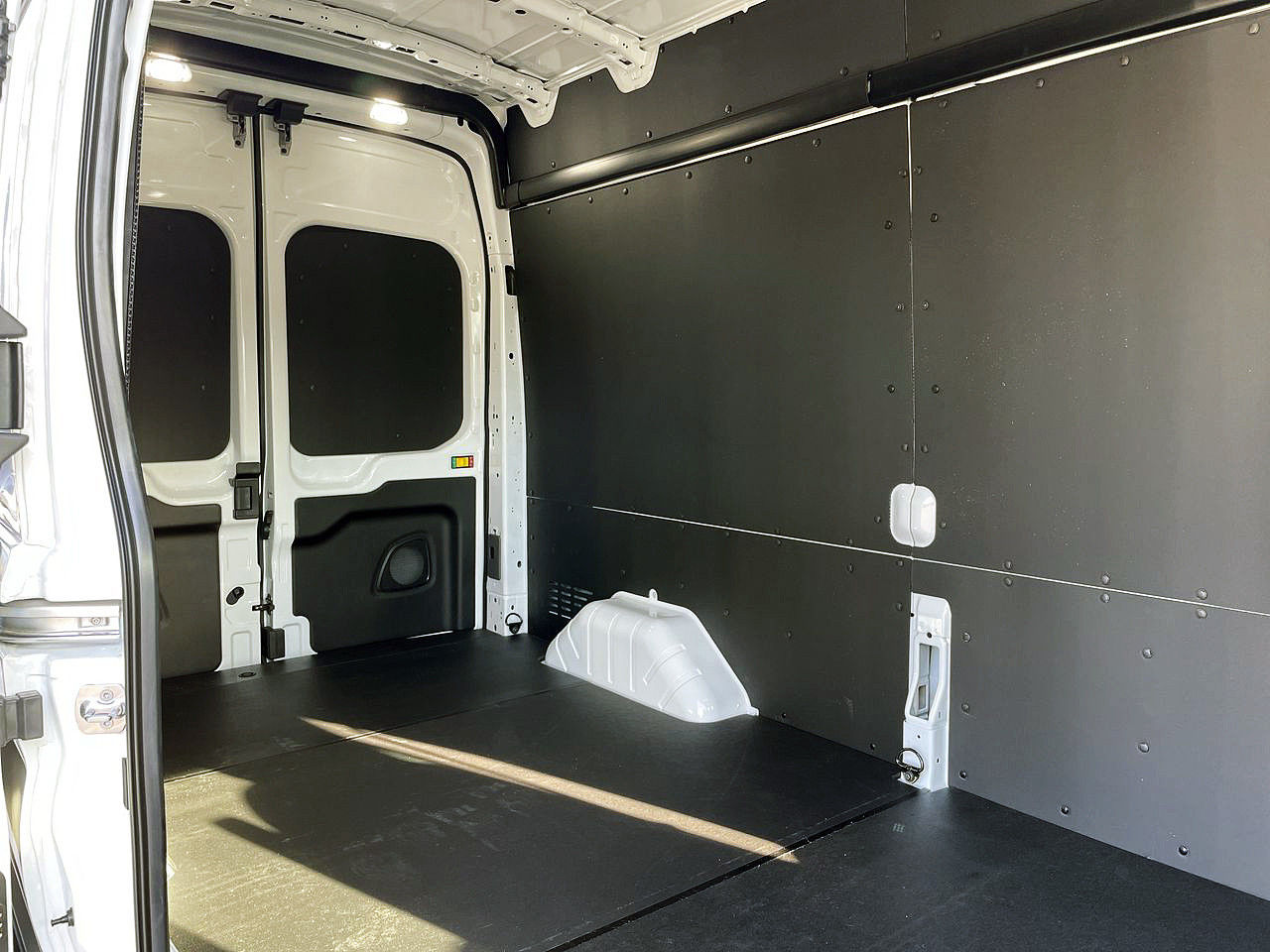 2023 Ford E-TRANSIT T350 in Toronto, Ontario