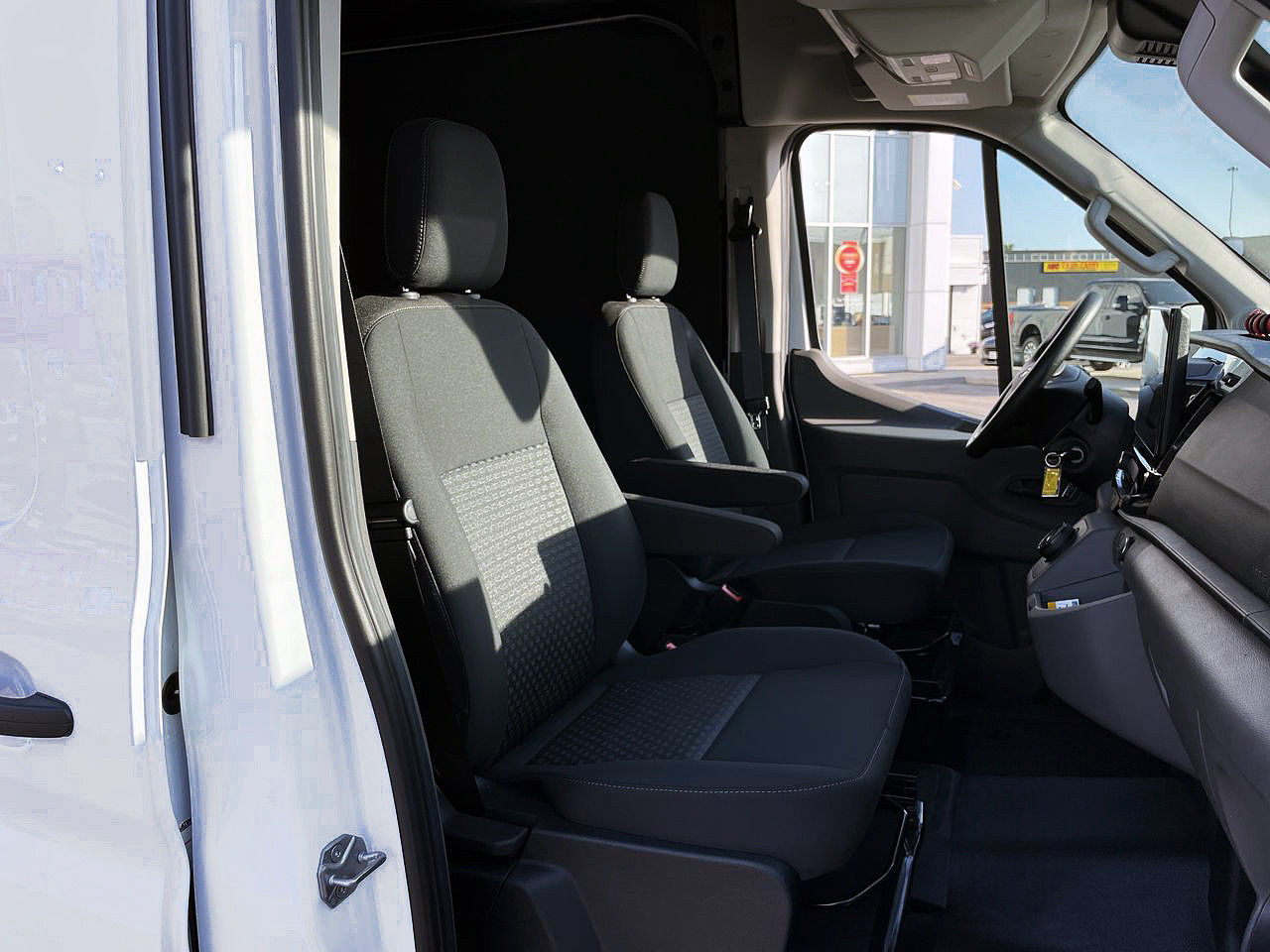 2023 Ford E-TRANSIT T350 in Toronto, Ontario