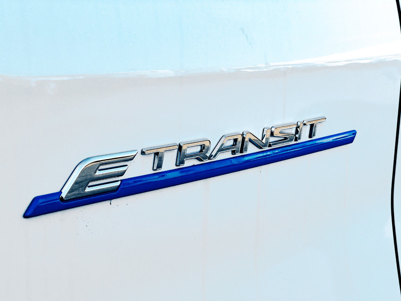 2023 Ford E-TRANSIT T350 in Toronto, Ontario