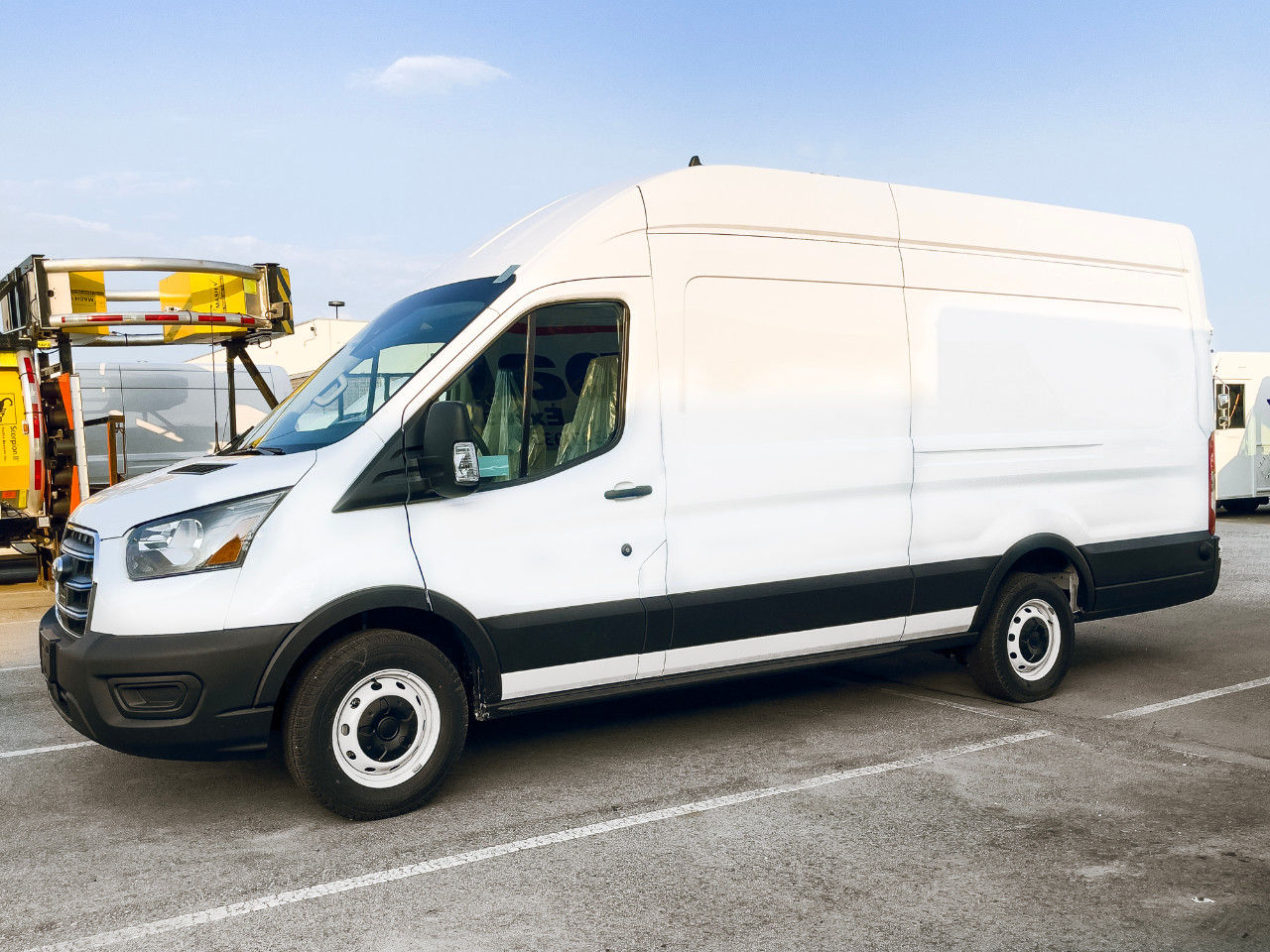 2023 Ford E-TRANSIT T350 in Toronto, Ontario