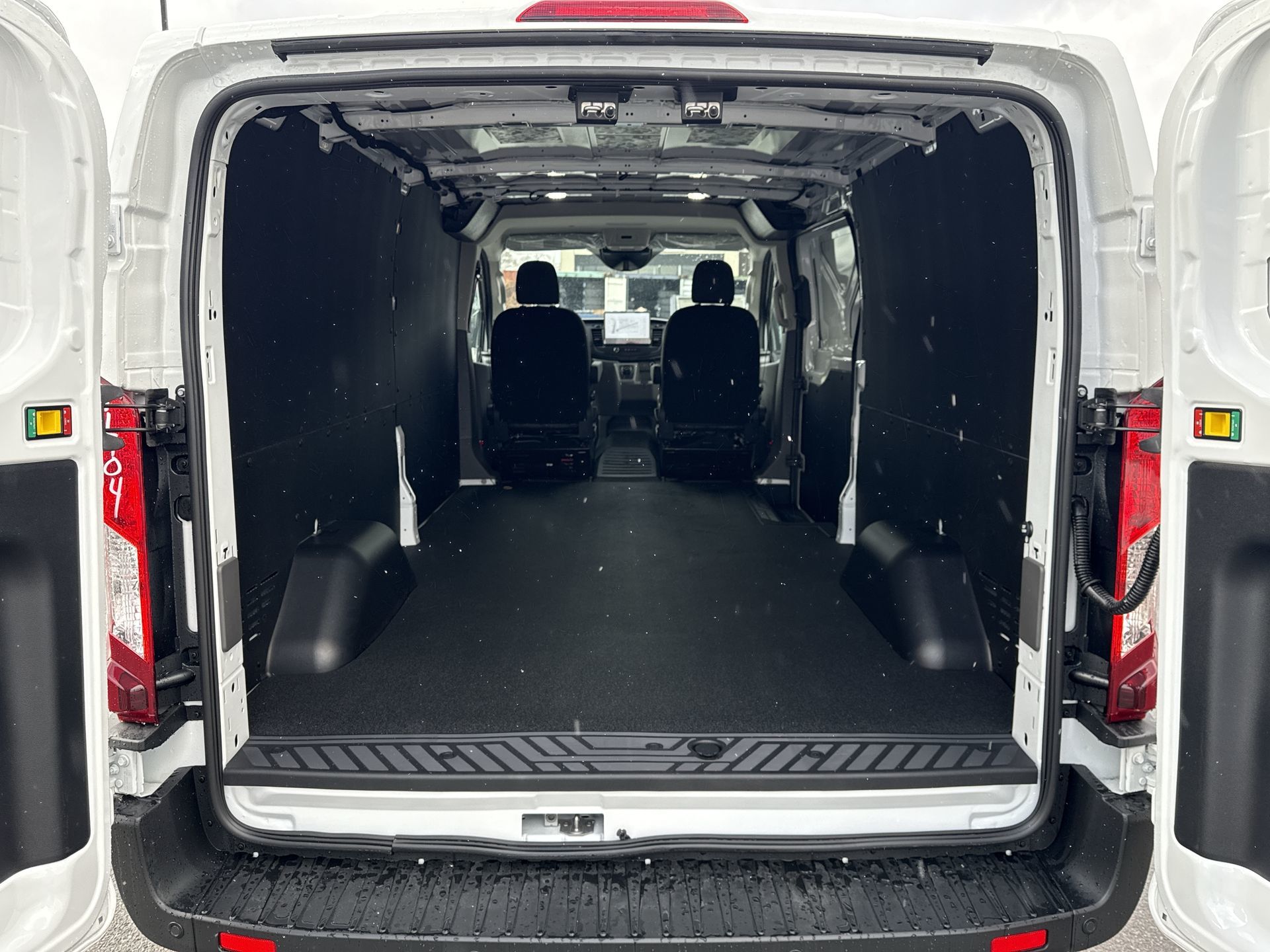 2026 Ford E-Transit T350