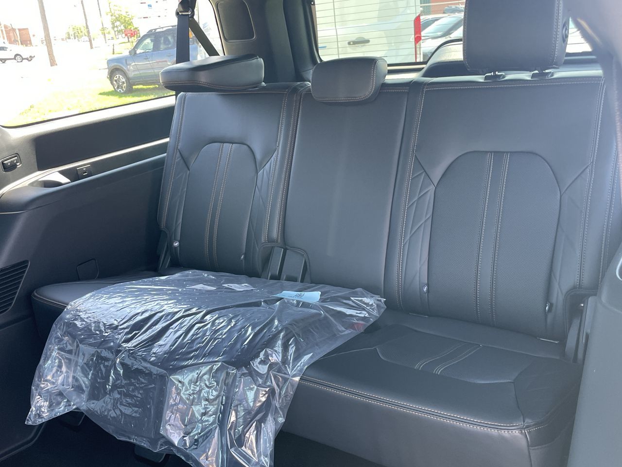 2024 Ford Expedition in Toronto, Ontario