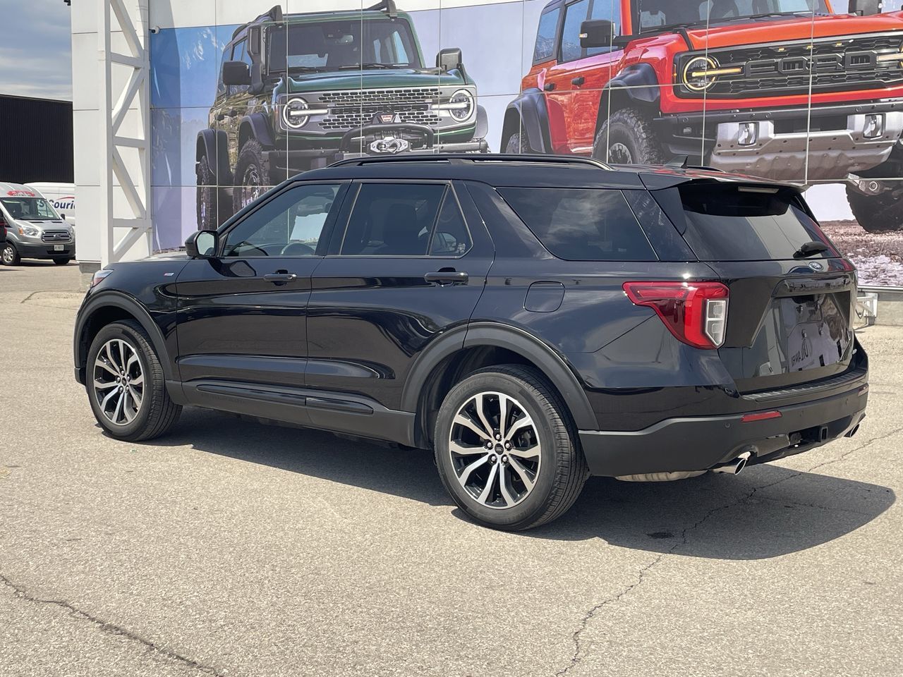 2022 Ford Explorer in Toronto, Ontario
