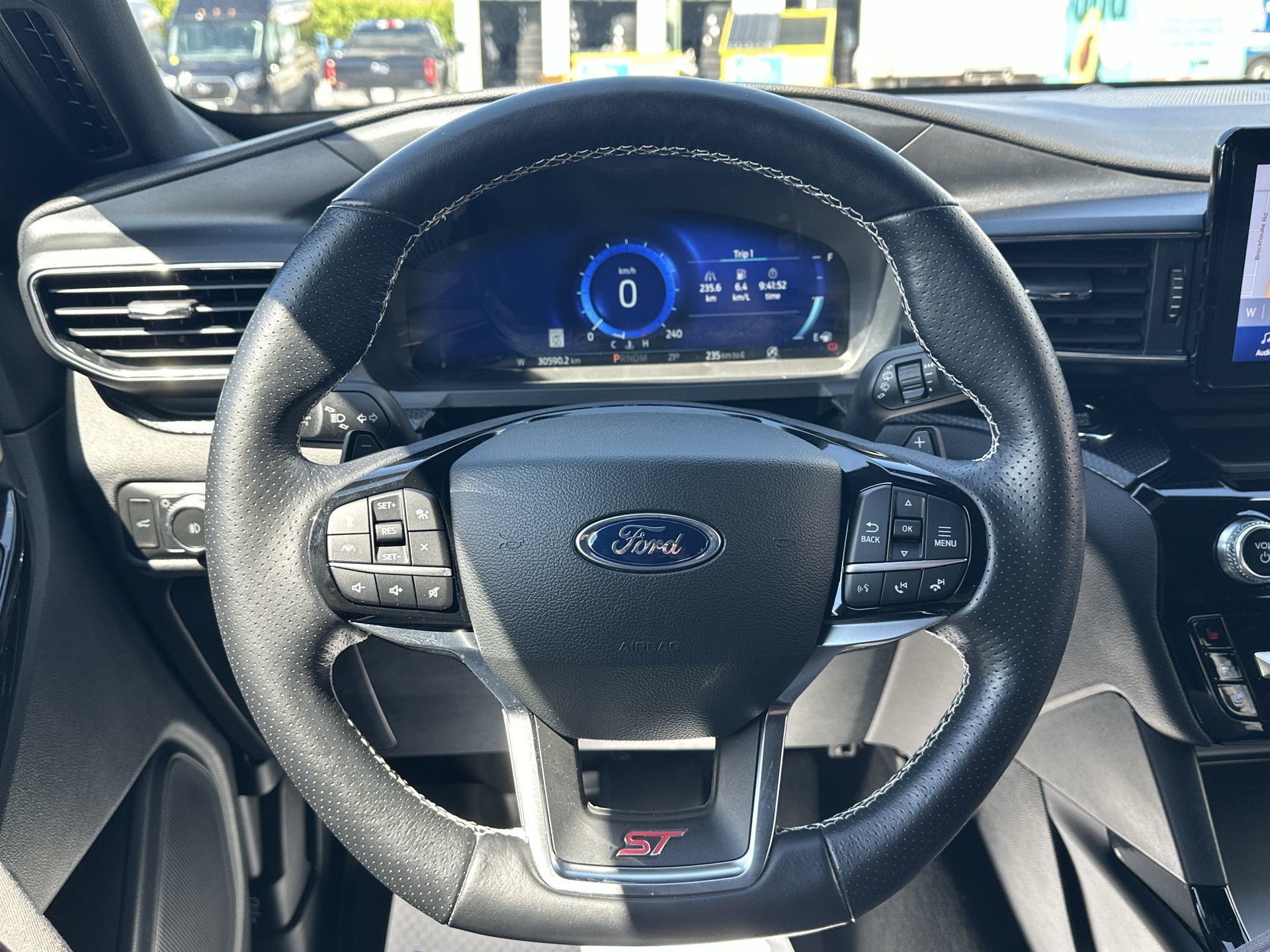 2022 Ford Explorer in Toronto, Ontario
