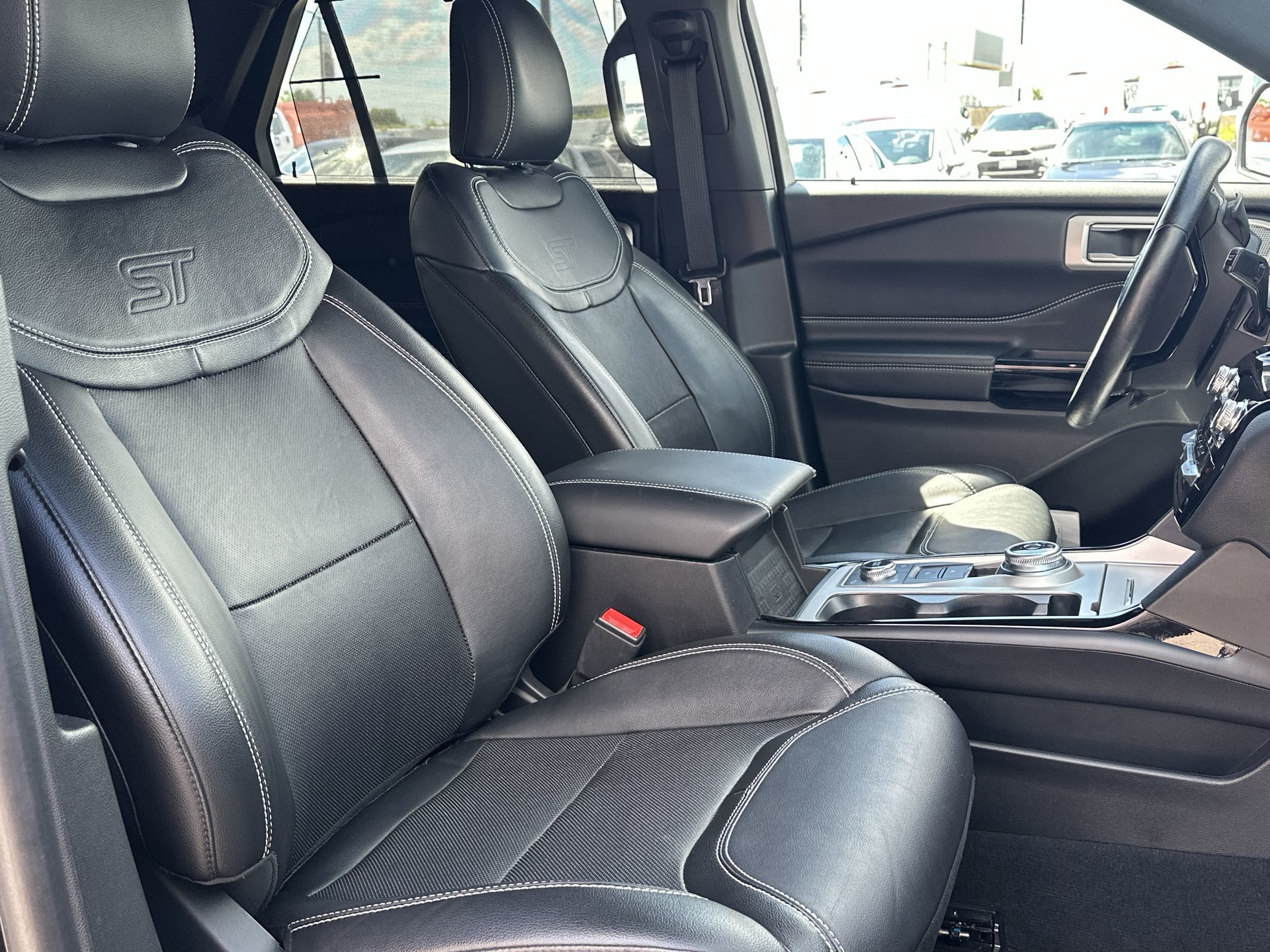 2022 Ford Explorer in Toronto, Ontario
