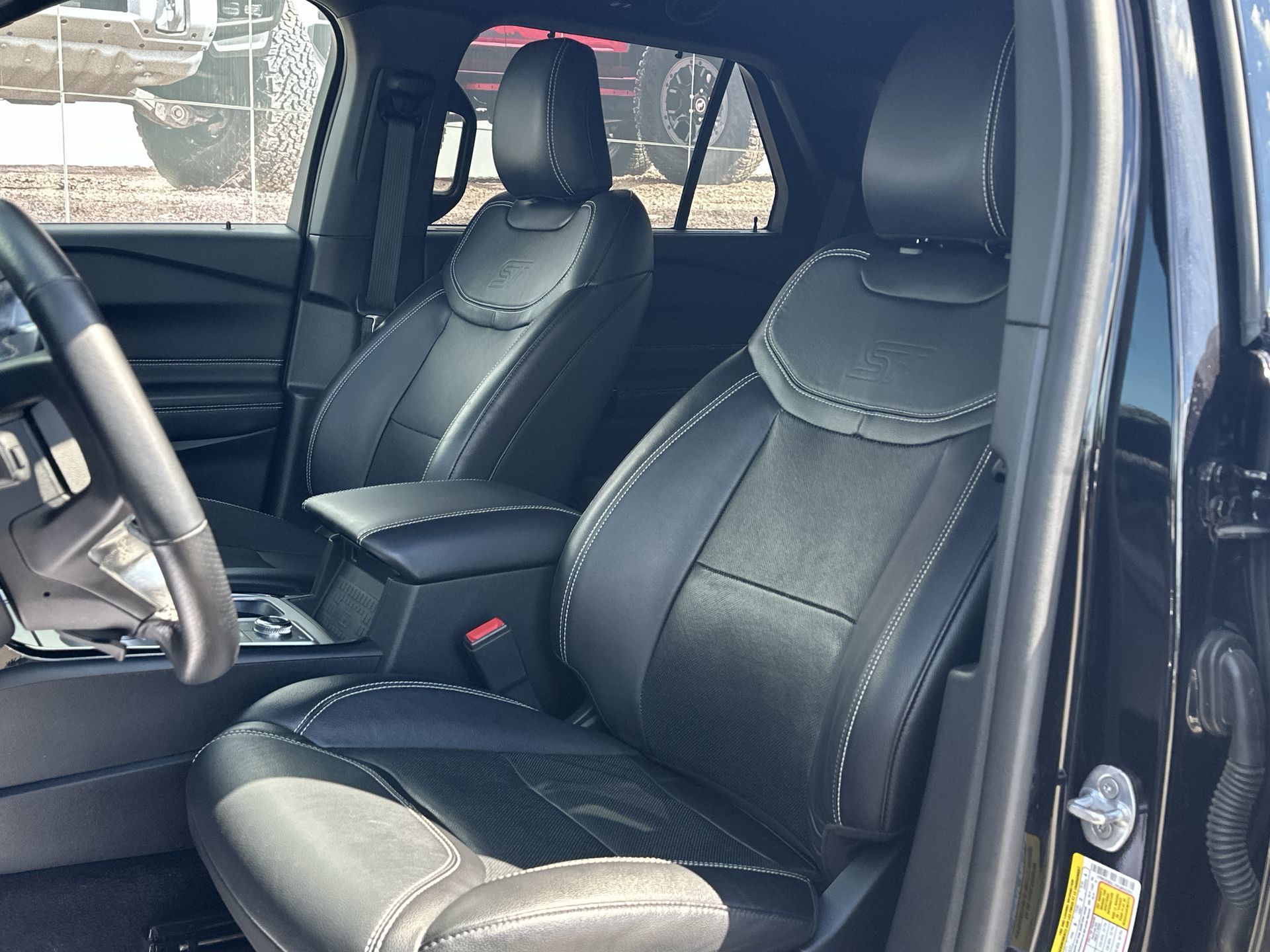 2022 Ford Explorer in Toronto, Ontario