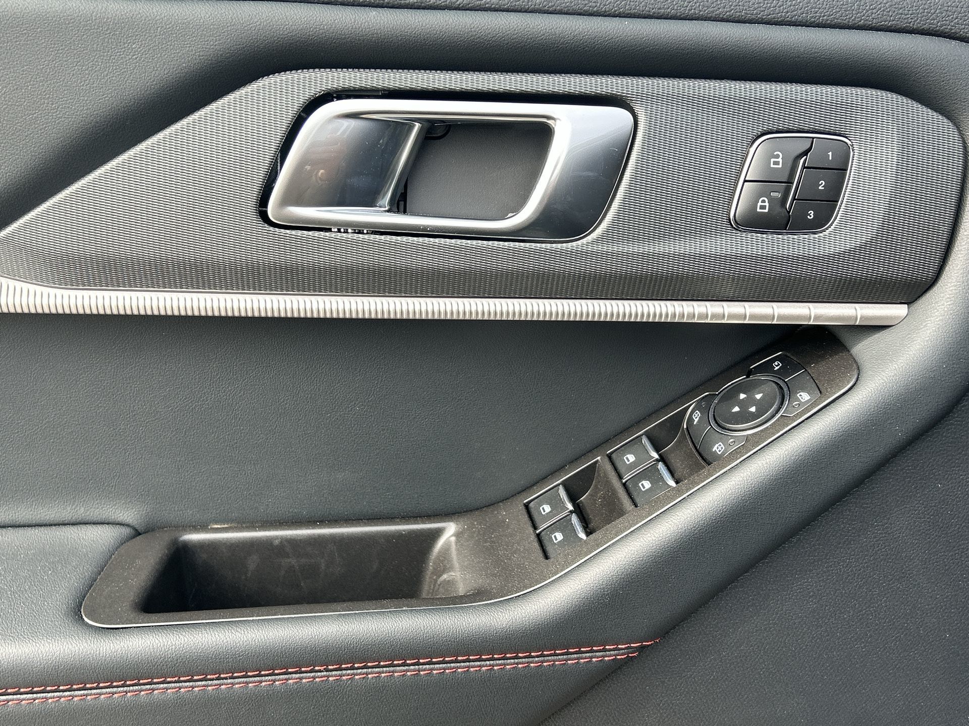 2025 Ford Explorer in Toronto, Ontario