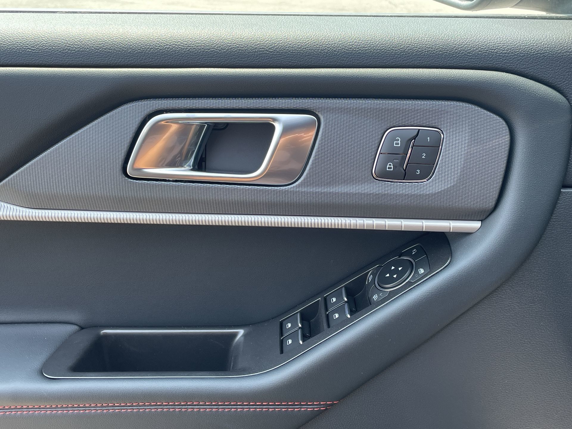 2025 Ford Explorer in Toronto, Ontario