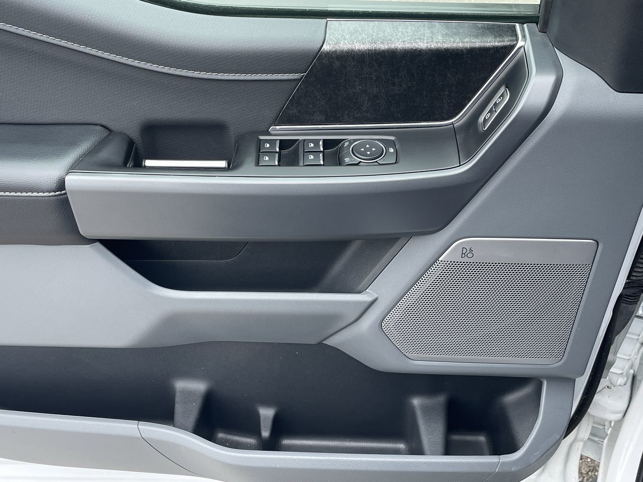 Ford F-150 Lightning  2024 à Toronto, Ontario