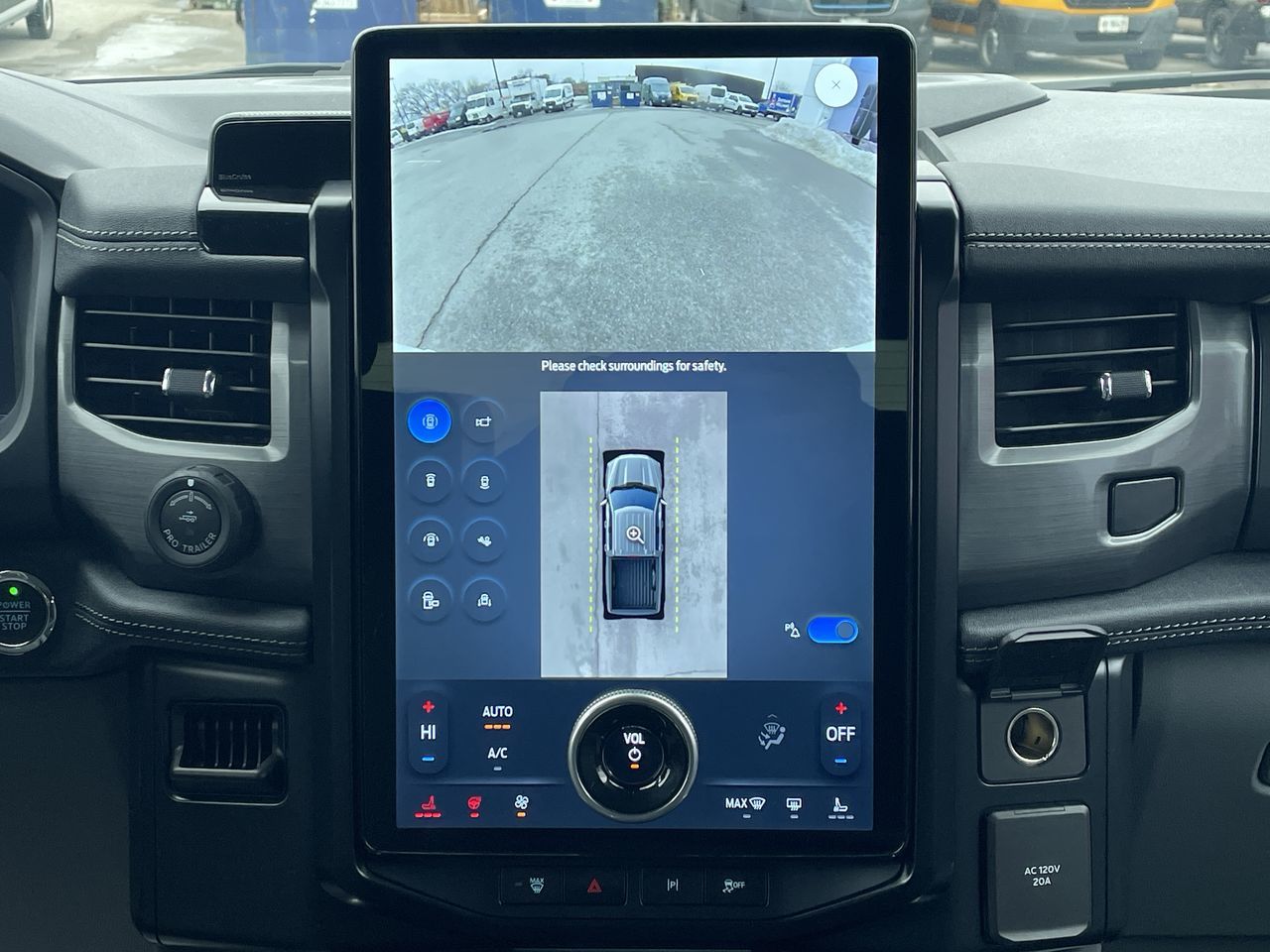 Ford F-150 Lightning  2024 à Toronto, Ontario