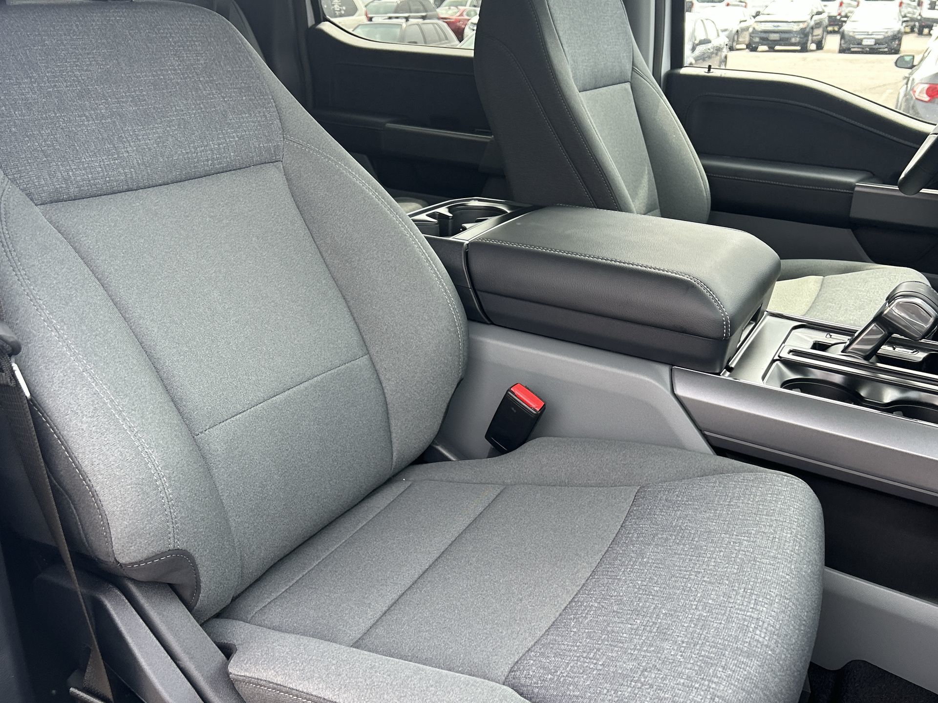 2025 Ford F-150 Lightning in Toronto, Ontario