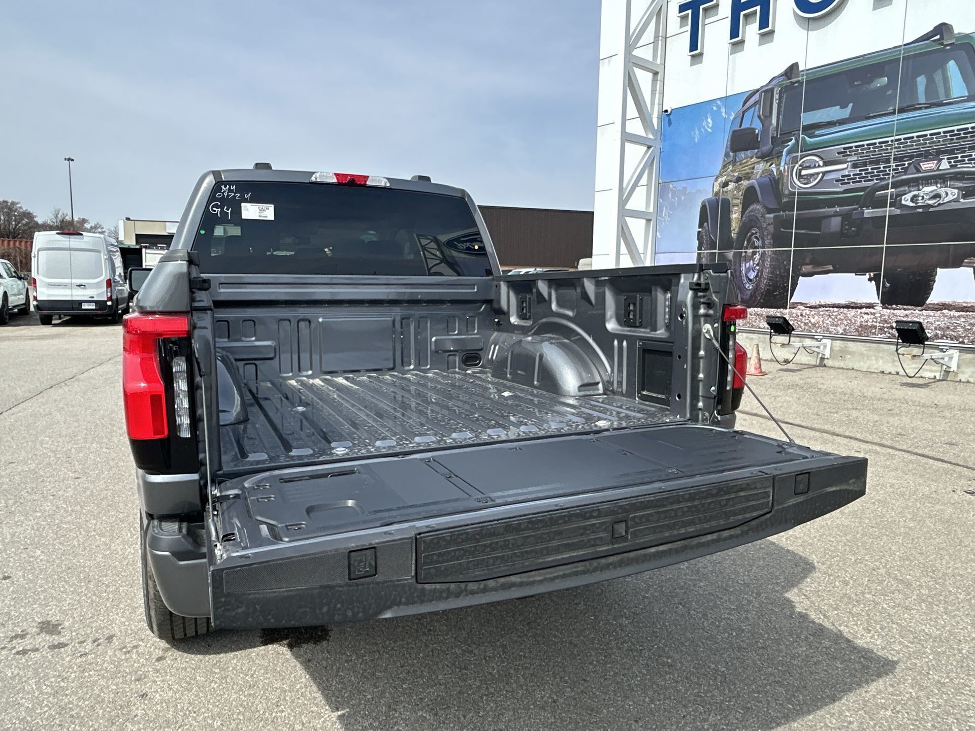 Ford F-150 Lightning  2025 à Toronto, Ontario