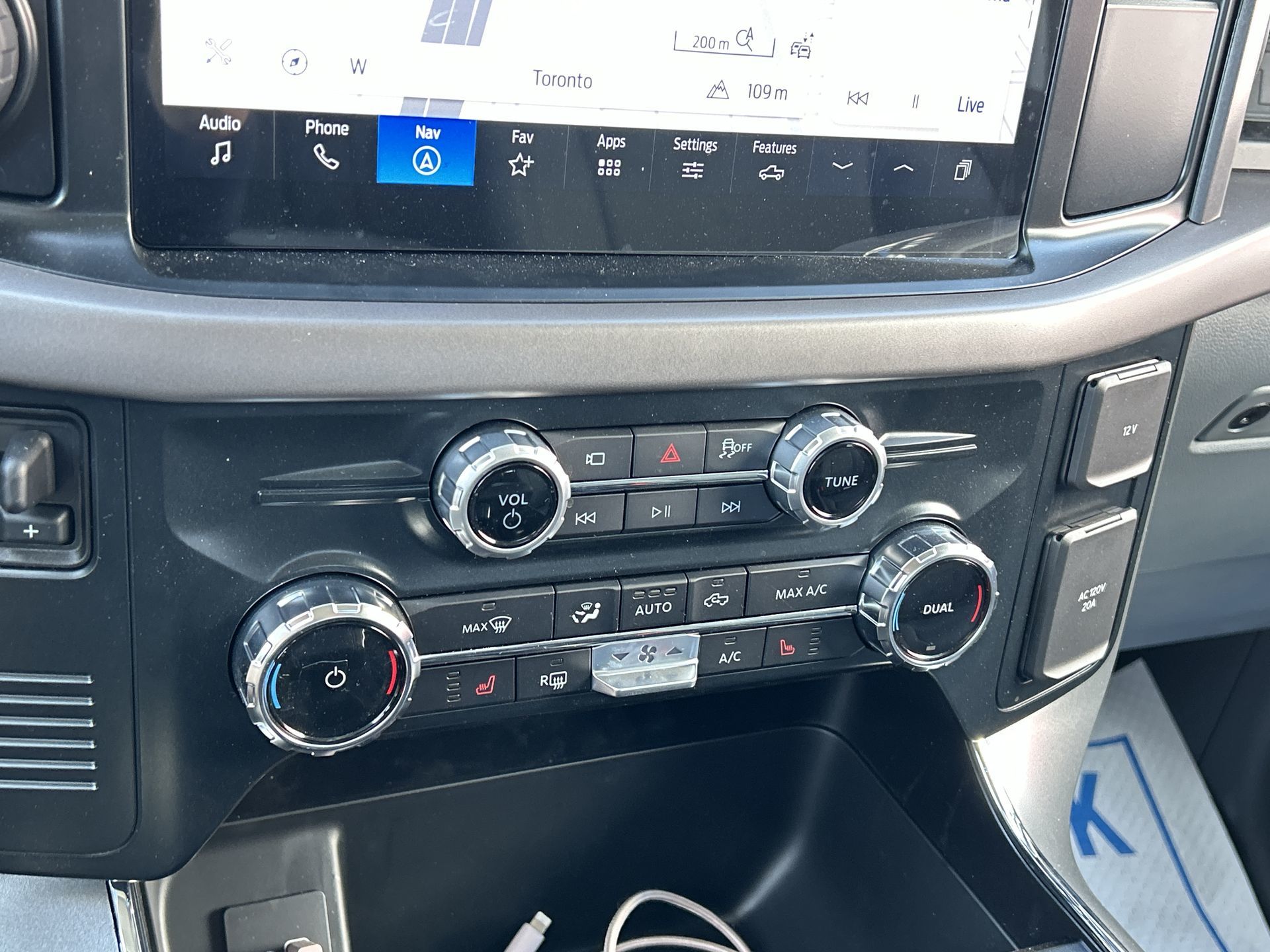 2025 Ford F-150 Lightning in Toronto, Ontario
