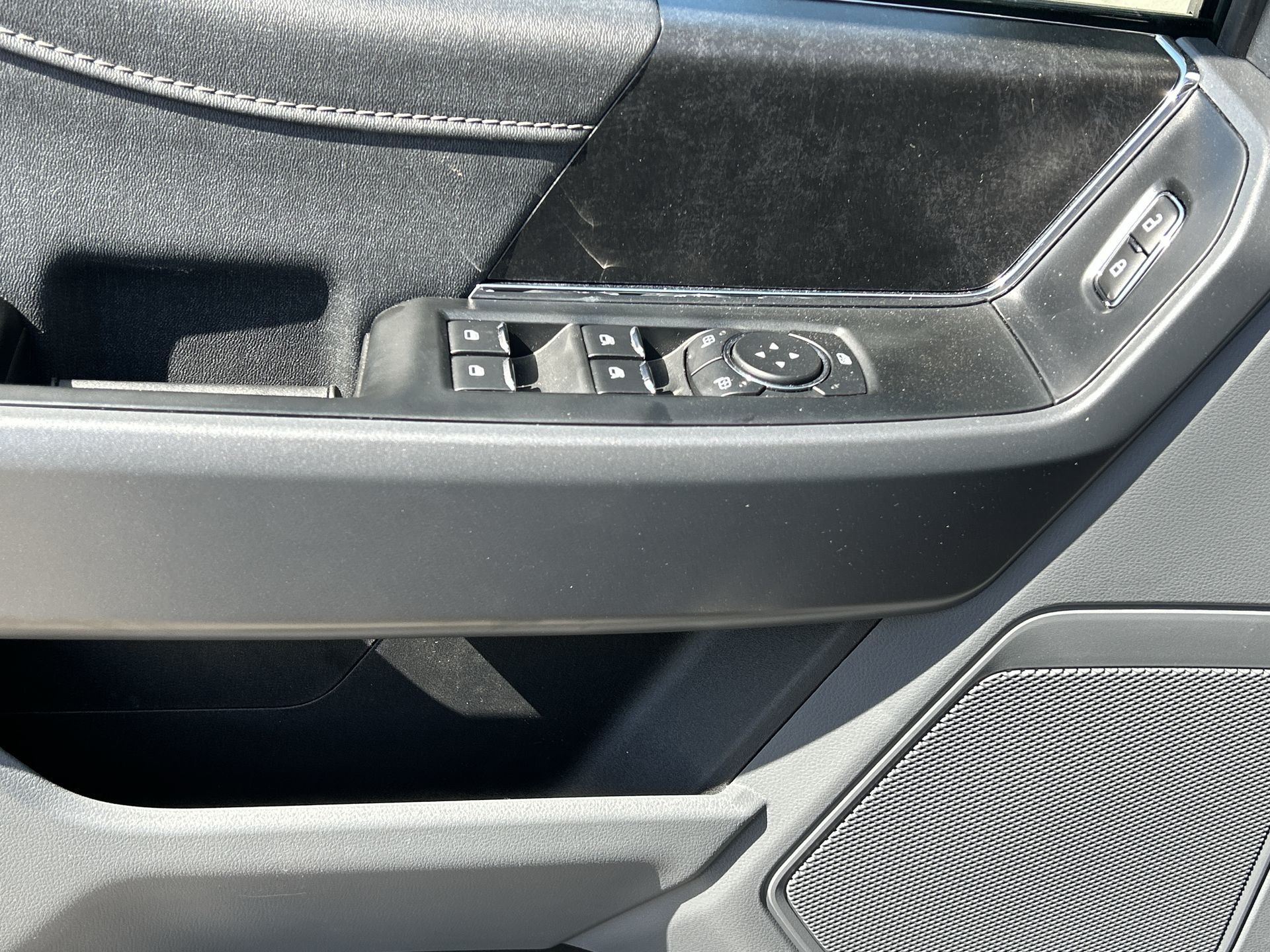 2025 Ford F-150 Lightning in Toronto, Ontario