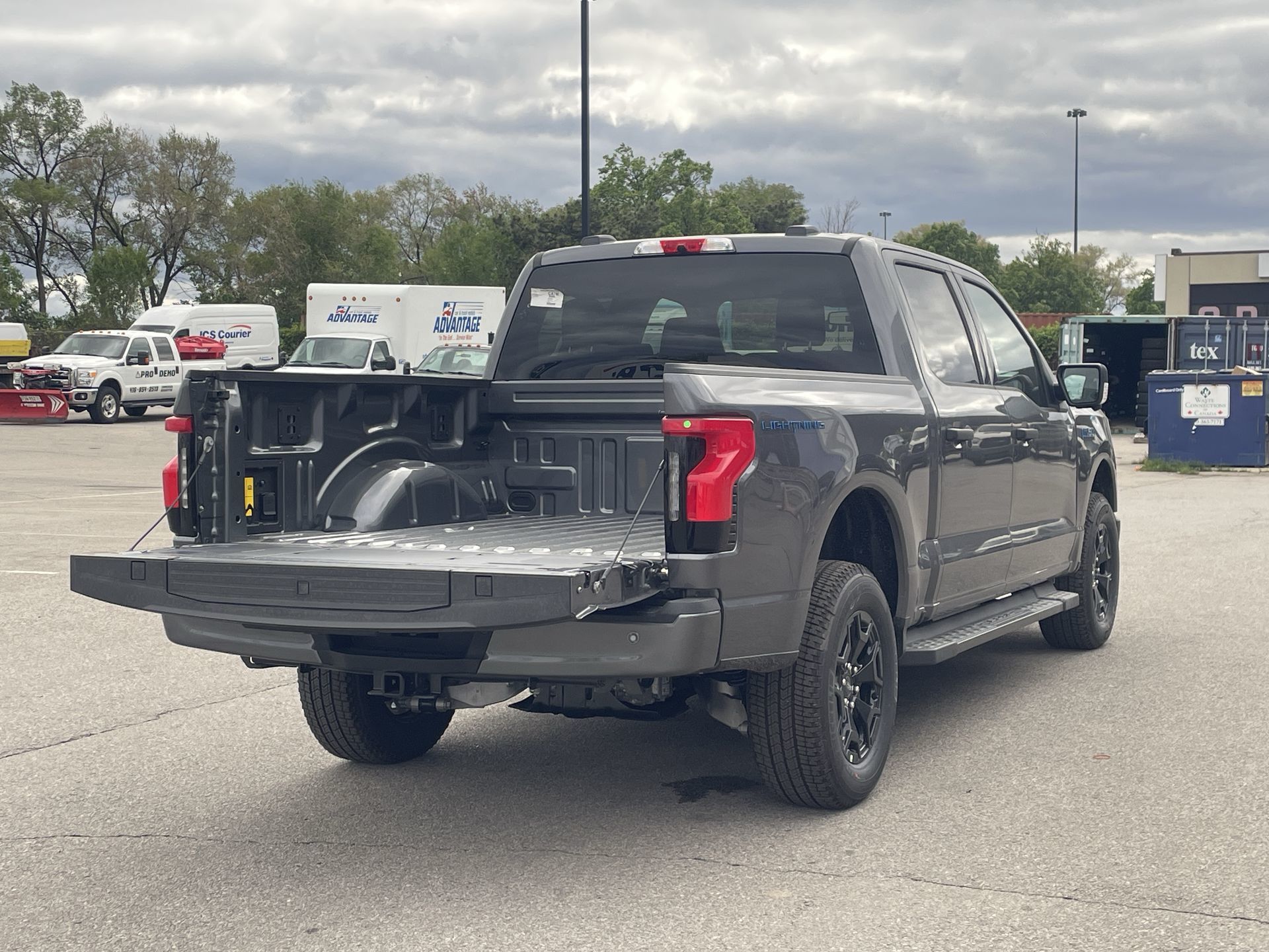 2025 Ford F-150 Lightning in Toronto, Ontario