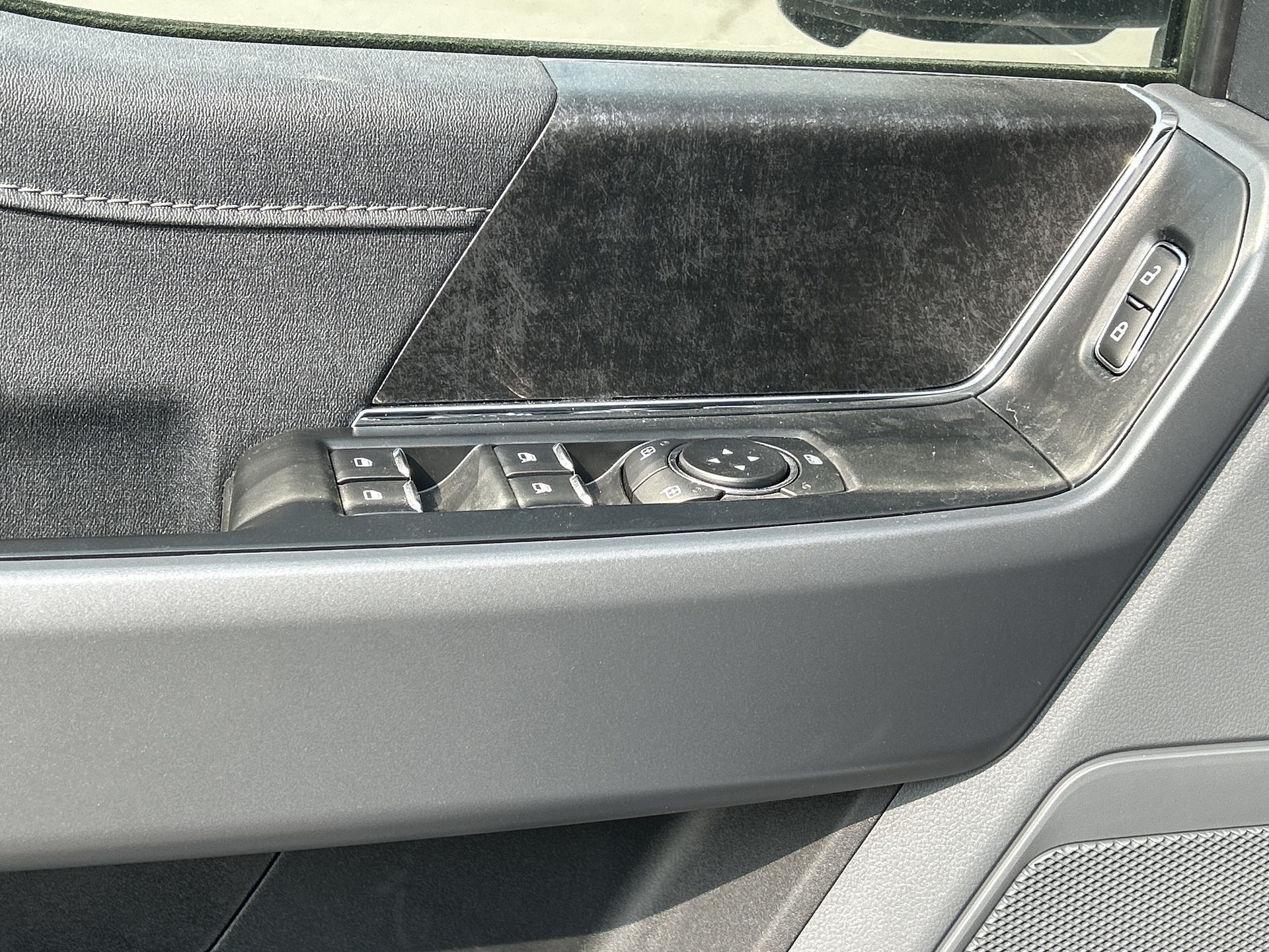 2025 Ford F-150 Lightning in Toronto, Ontario