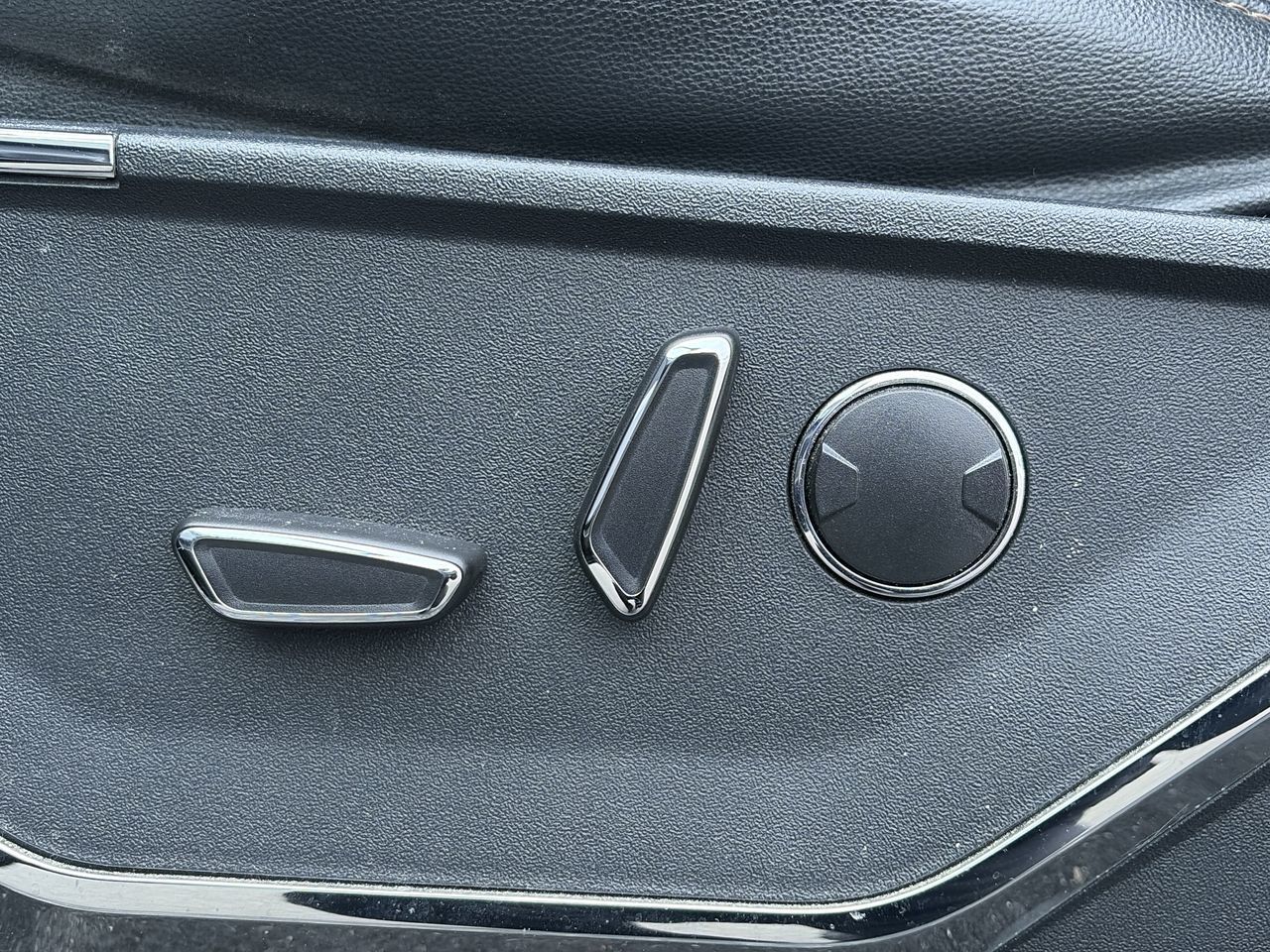 2023 Ford F150 Lightning in Toronto, Ontario