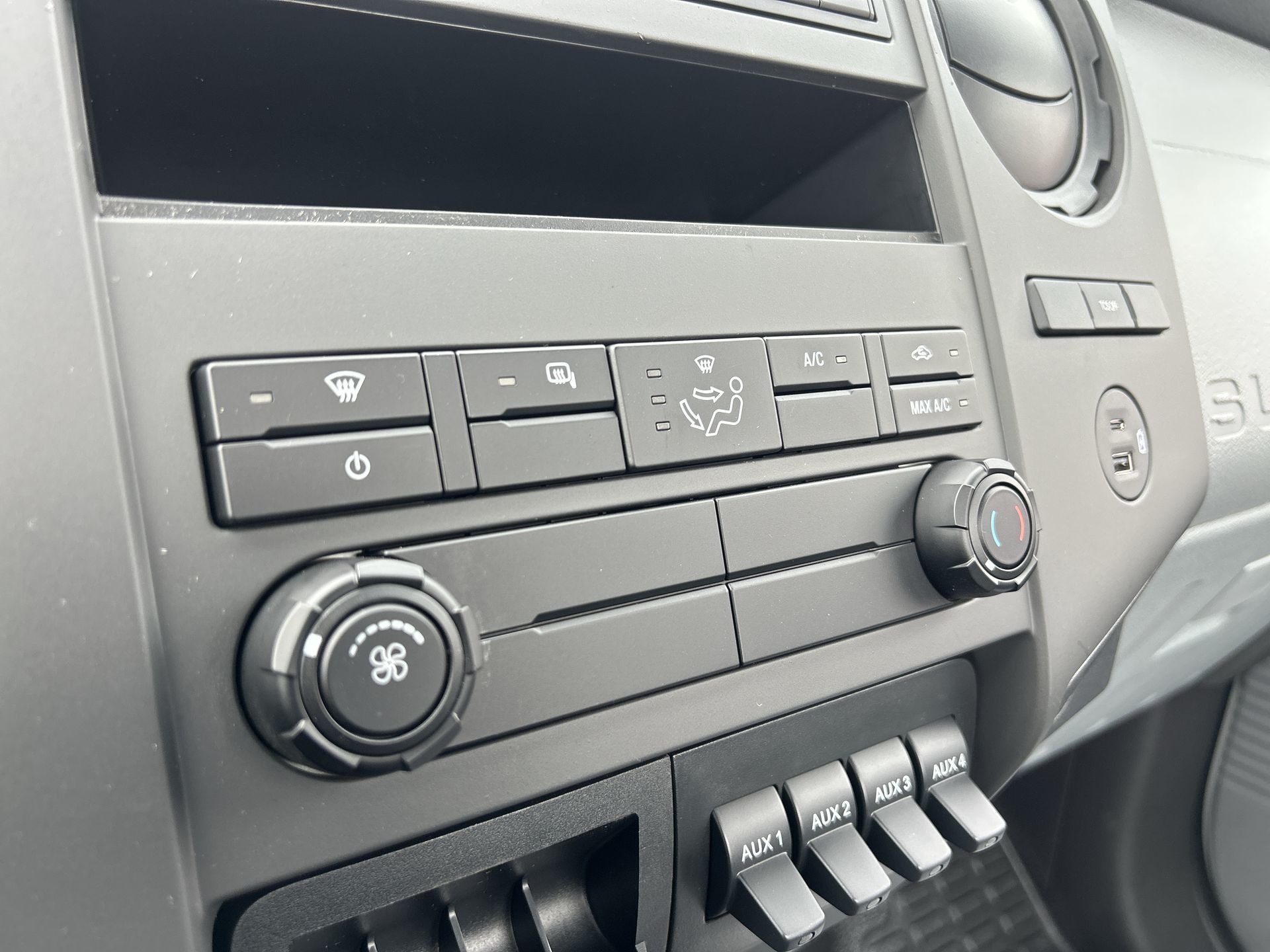 2027 Ford F650