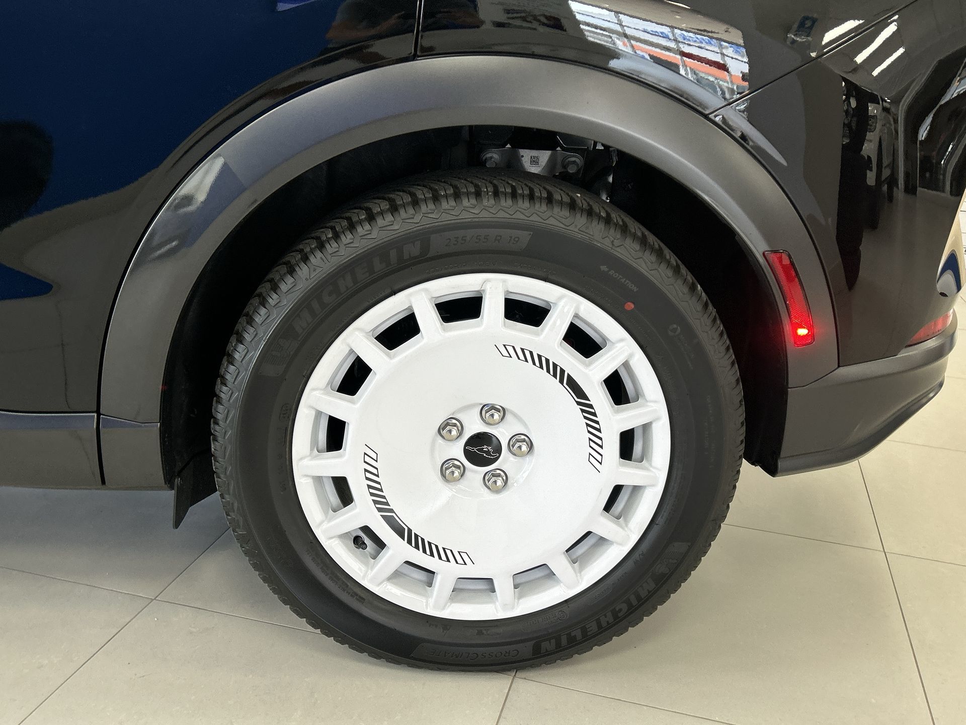 2025 Ford Mustang Mach-E