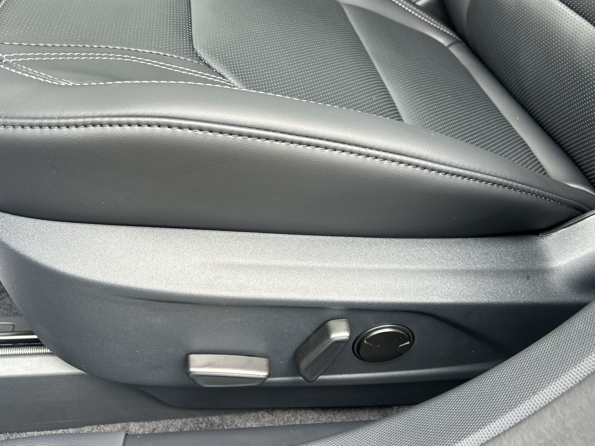 2025 Ford Mustang Mach-E