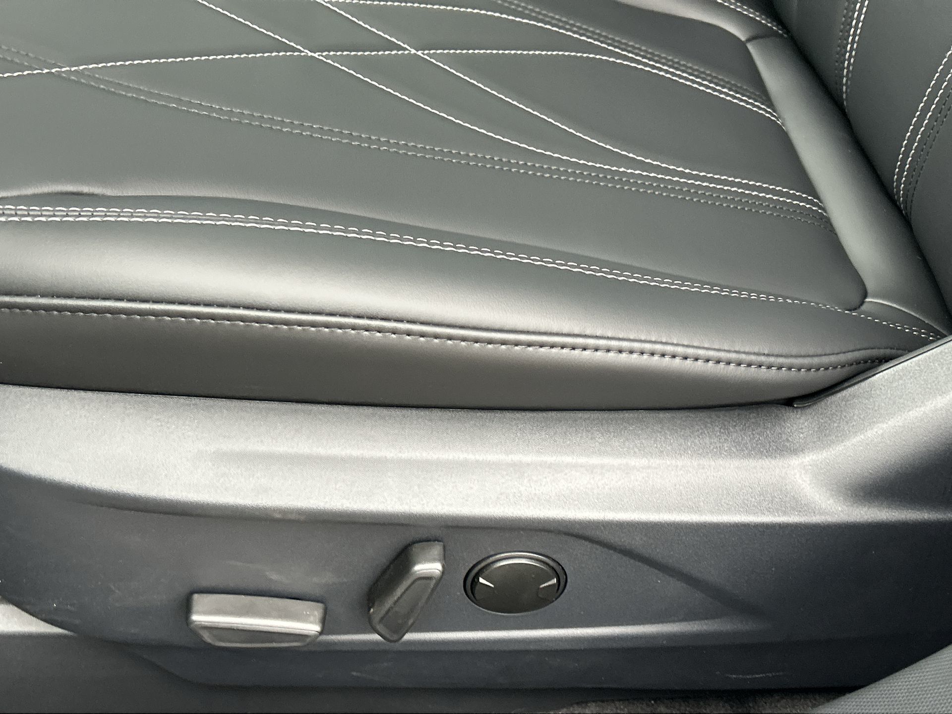 2025 Ford Mustang Mach-E