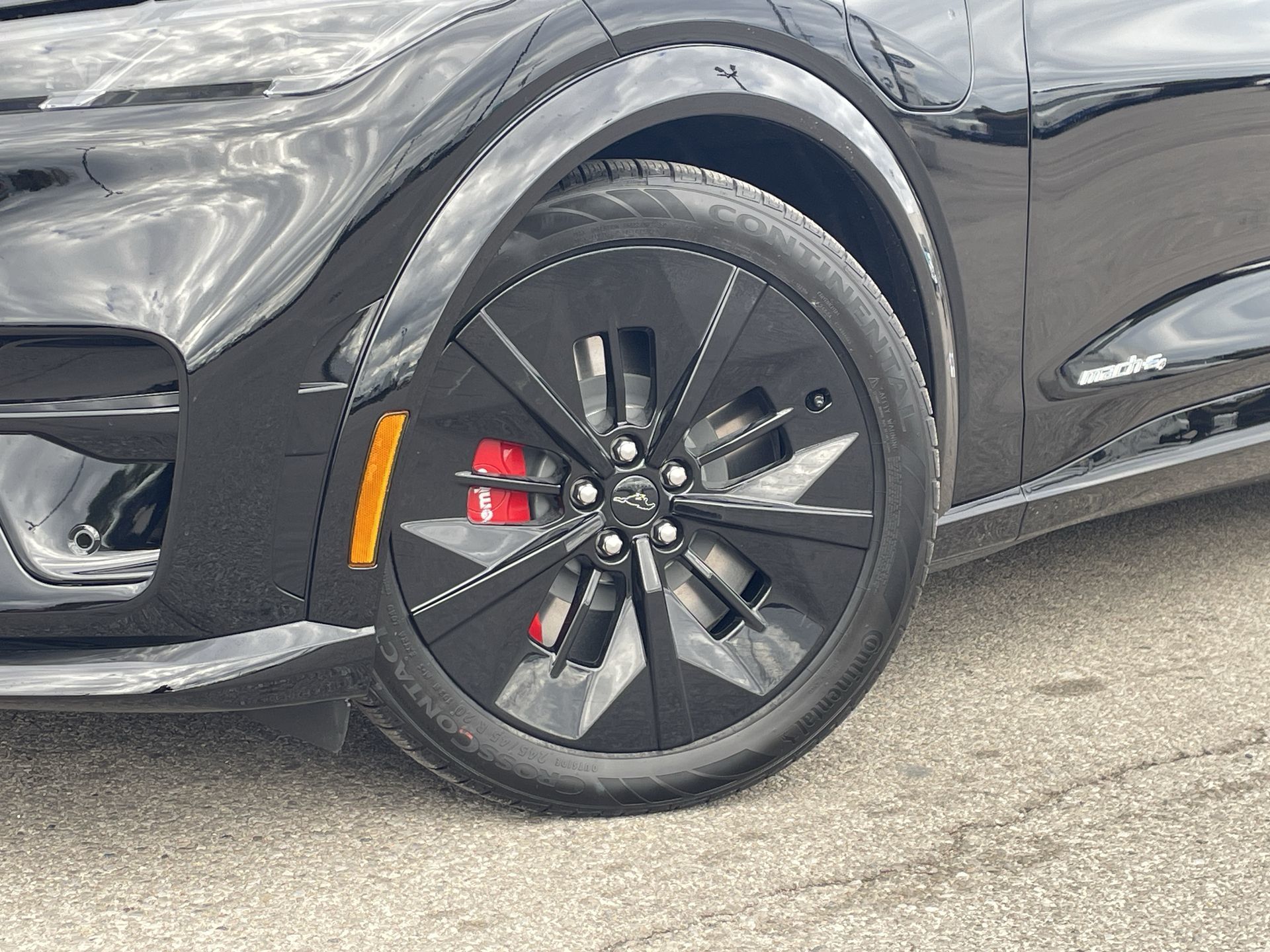 2025 Ford Mustang Mach-E