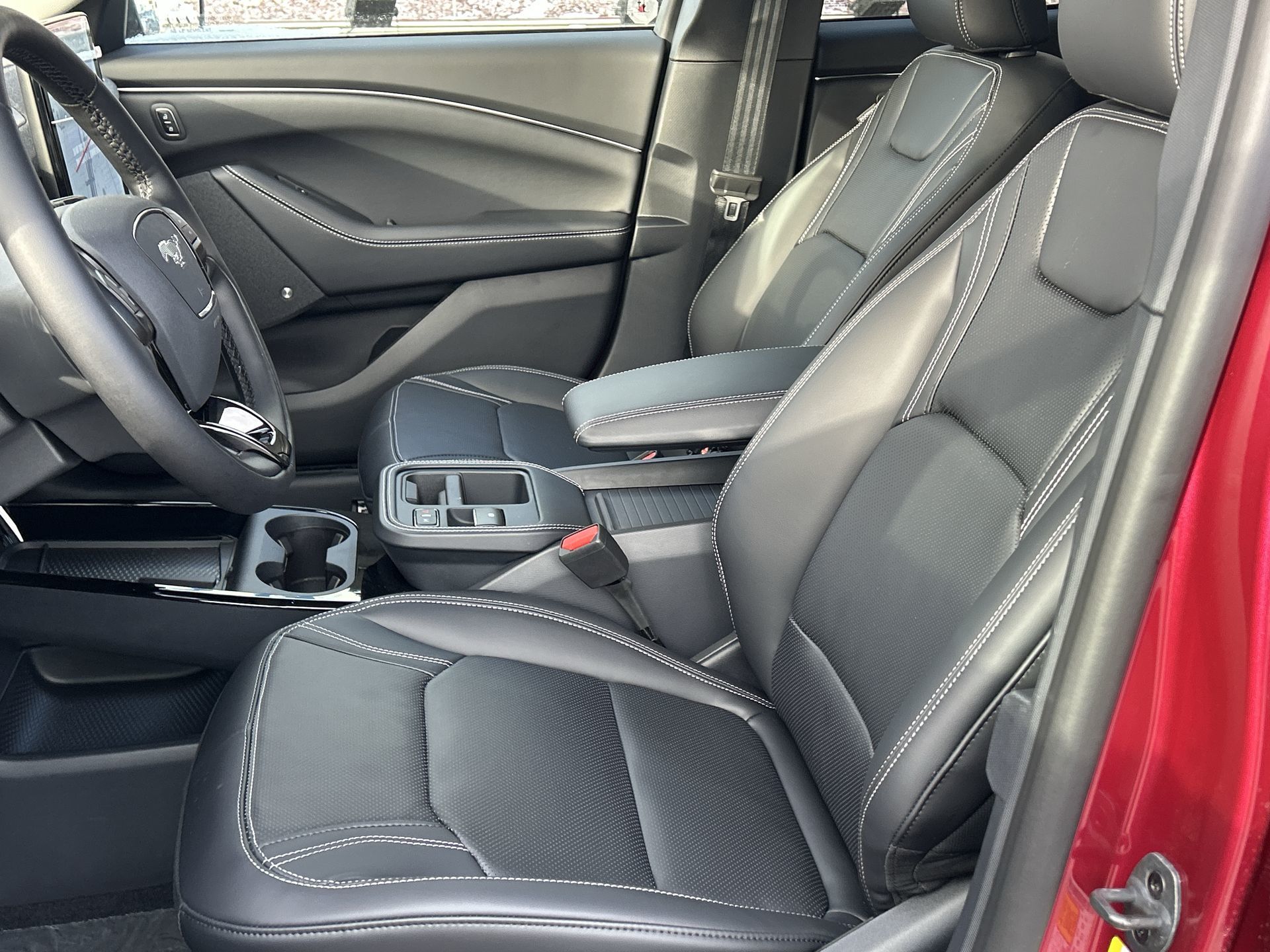 2025 Ford Mustang Mach-E