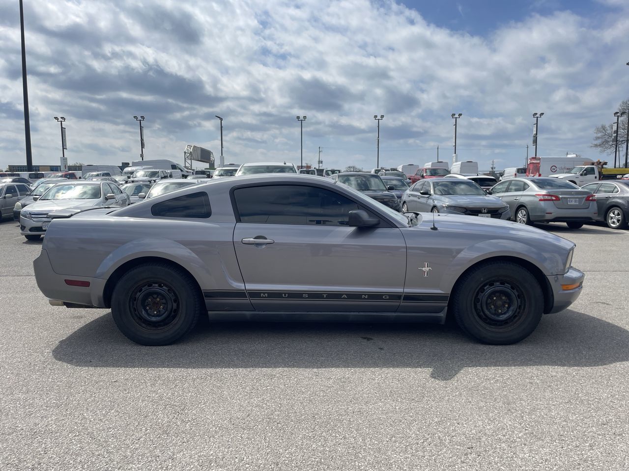 2007 Ford Mustang in Toronto, Ontario
