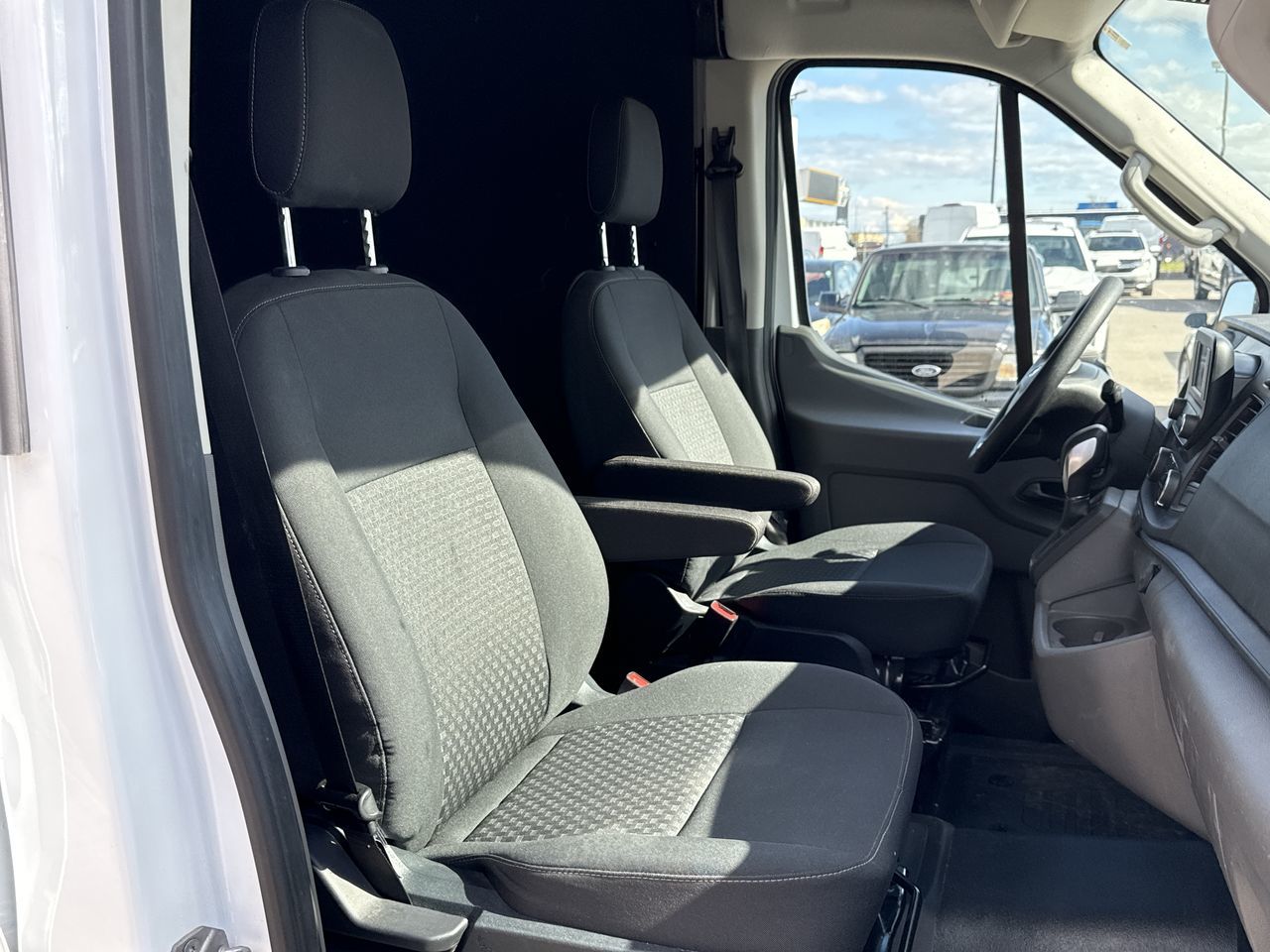 2023 Ford Transit 250 Cargo Van