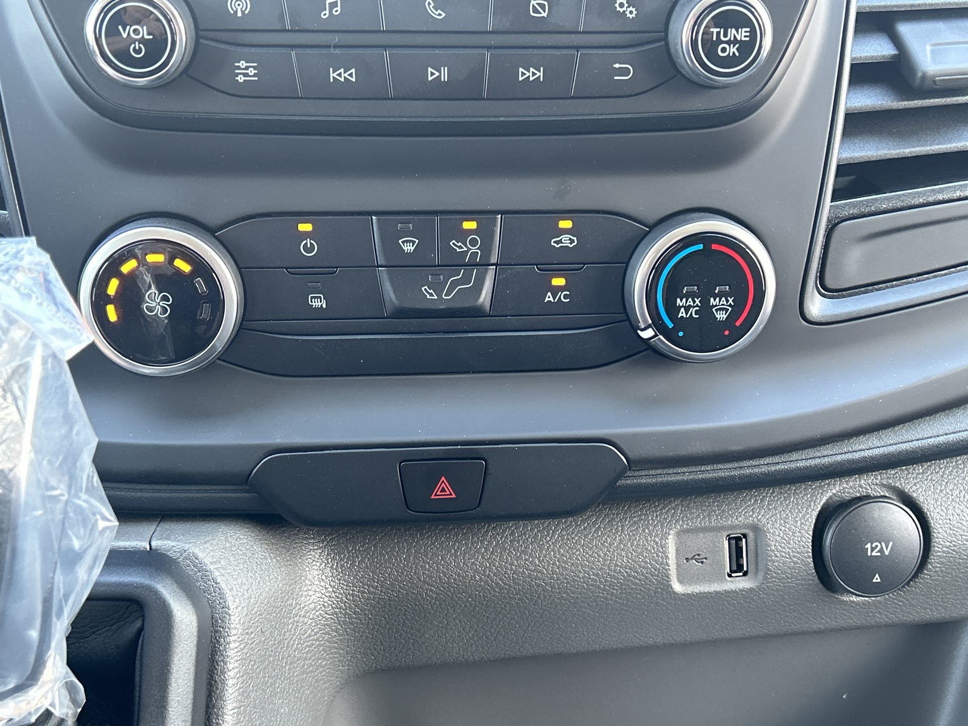 2025 Ford Transit Cargo Van in Toronto, Ontario