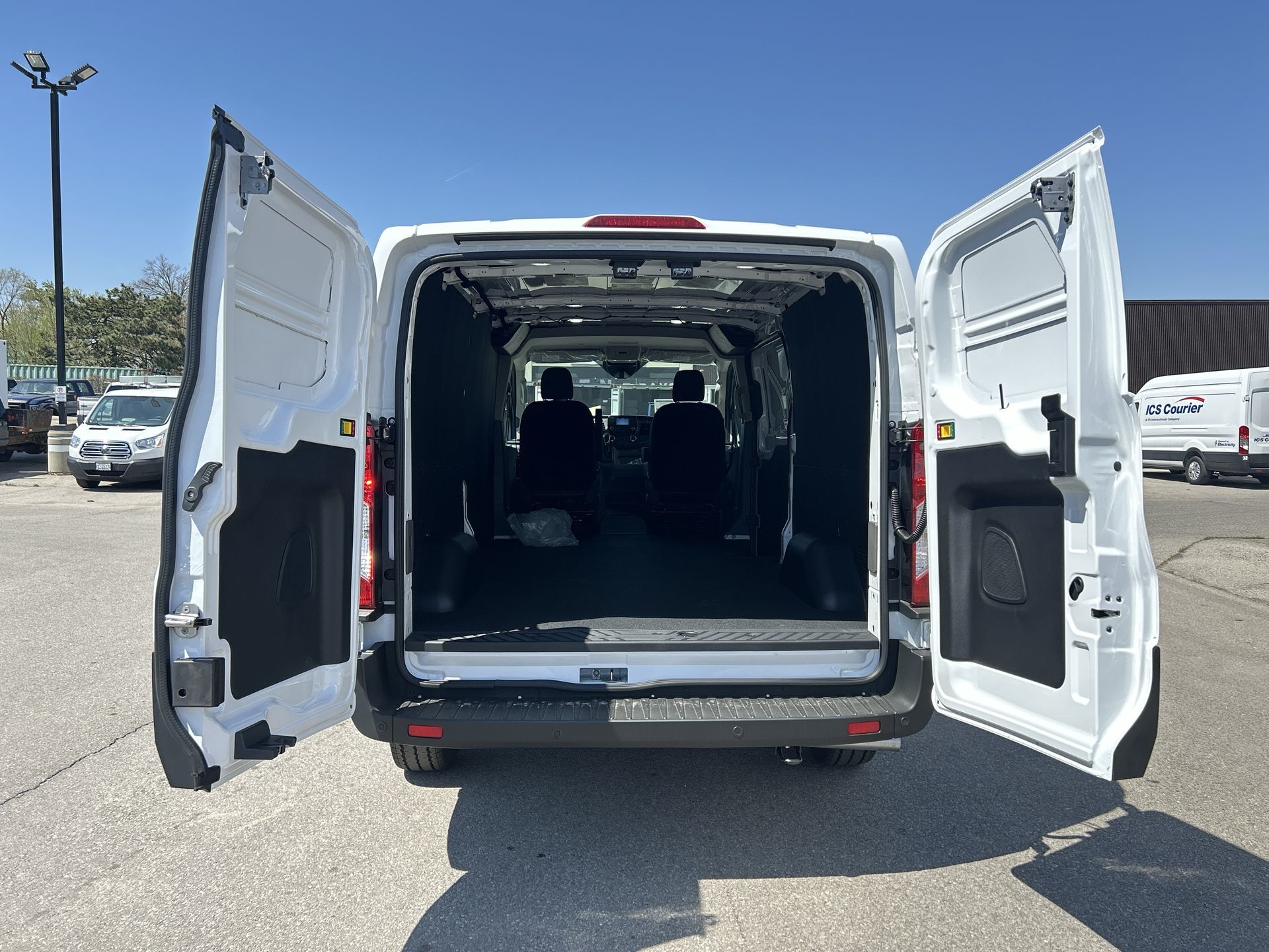 2025 Ford TRANSIT T150 in Toronto, Ontario