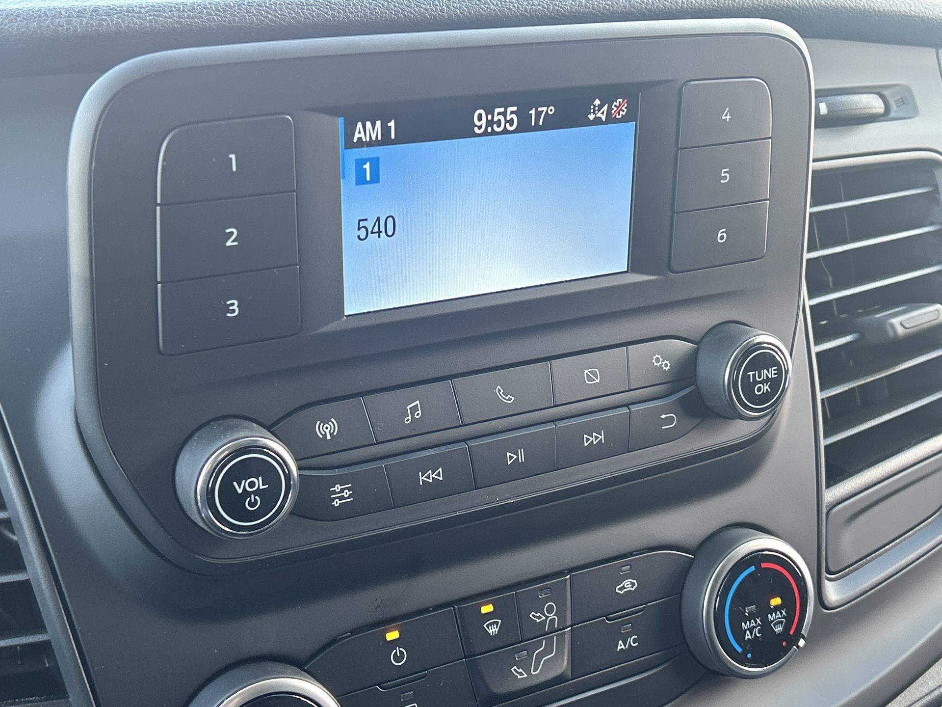 2025 Ford TRANSIT T250