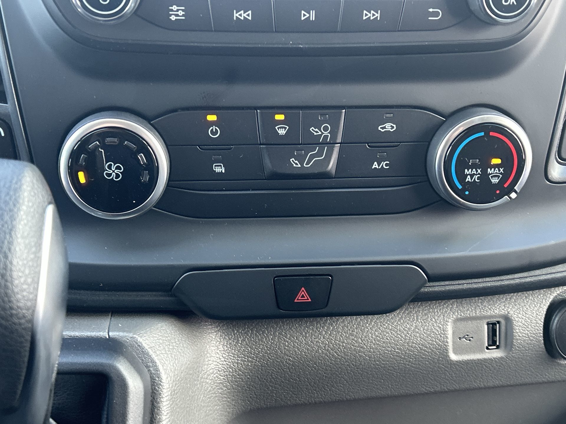 2025 Ford TRANSIT T250