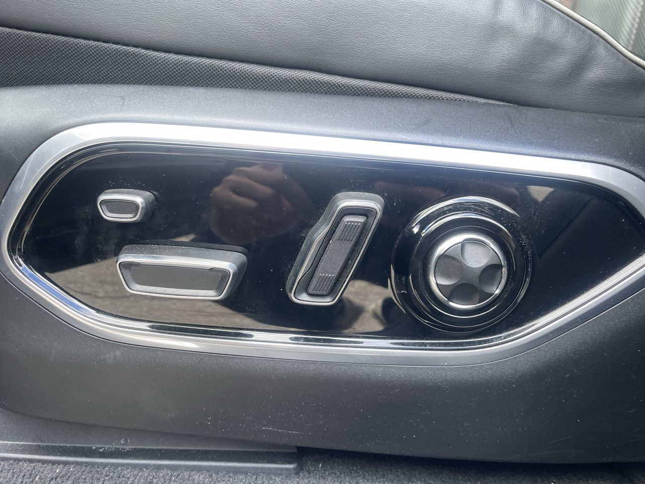 2022 Jeep Grand Cherokee in Toronto, Ontario